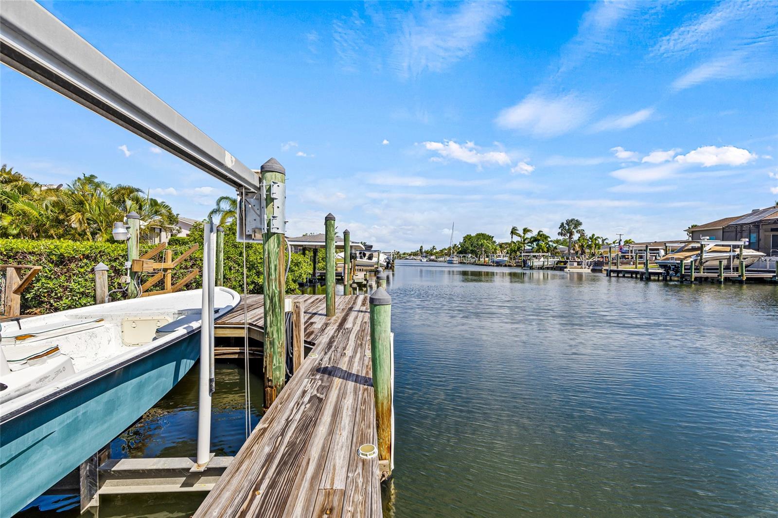 Listing photo id 36 for 731 Flamingo Drive