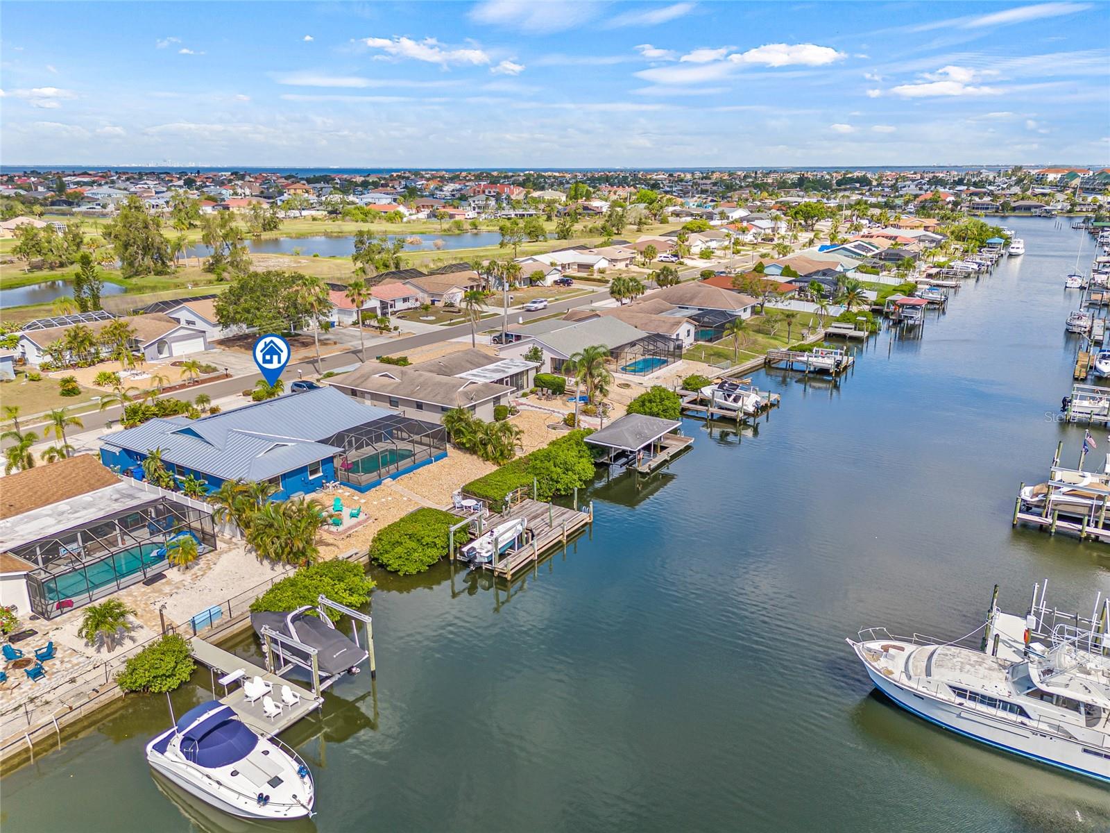 Listing photo id 40 for 731 Flamingo Drive