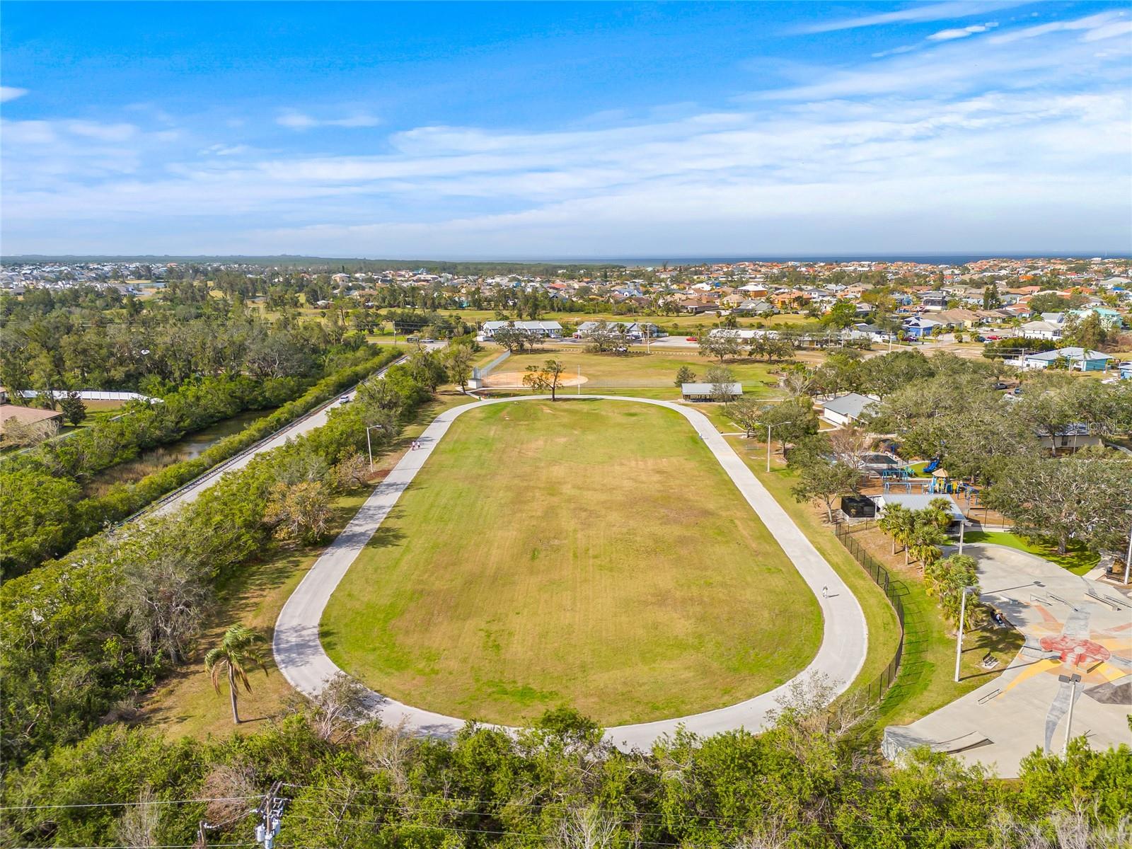Listing photo id 54 for 731 Flamingo Drive