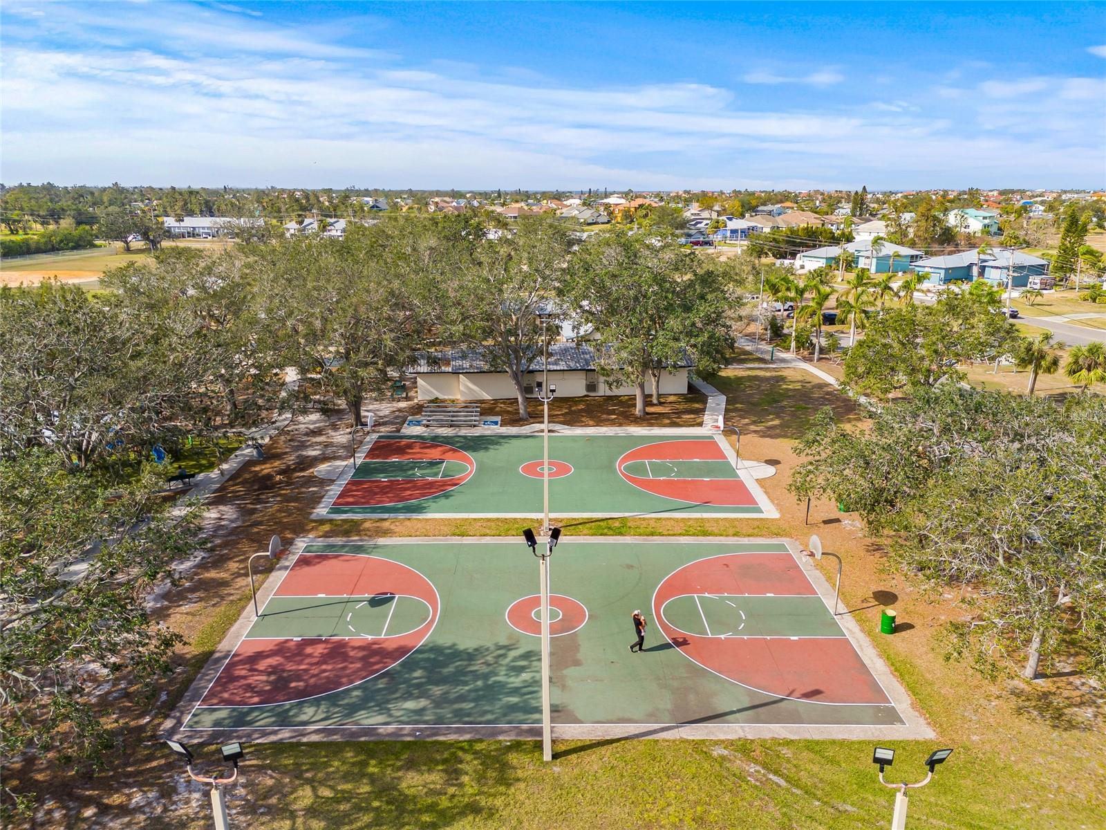 Listing photo id 58 for 731 Flamingo Drive