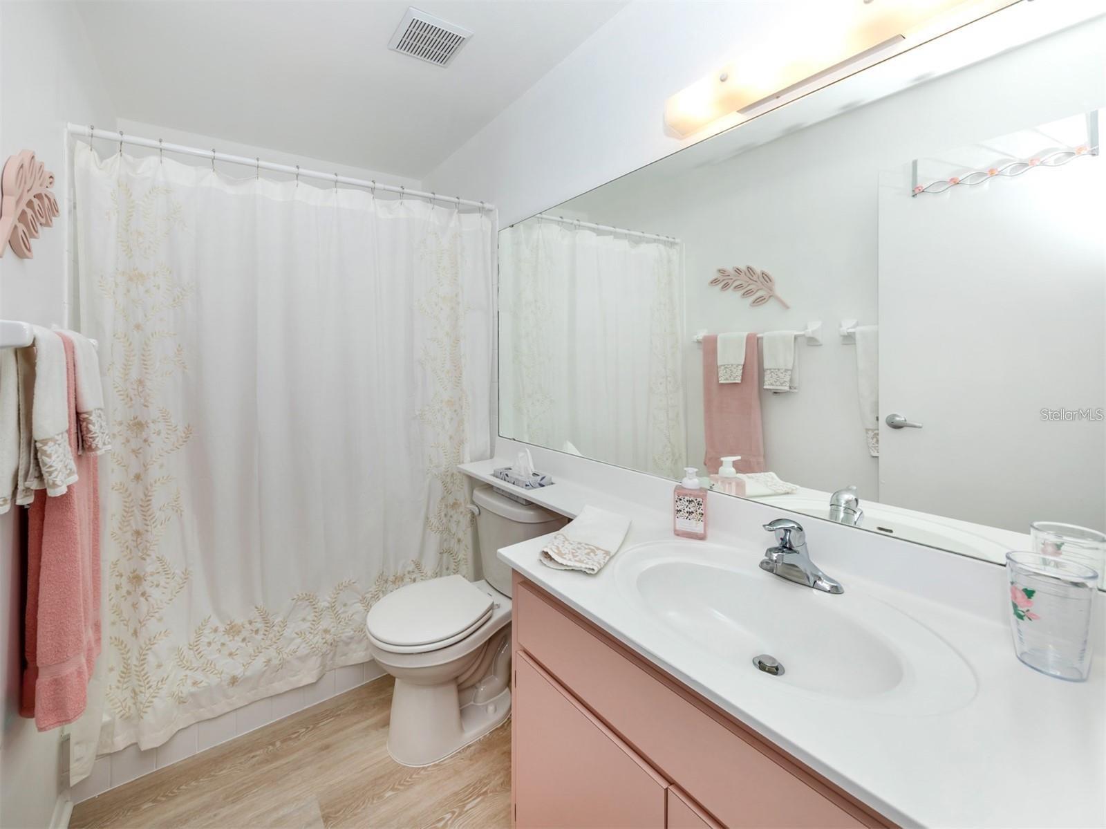 Image 11 of 36 For 401 Curry Street 66