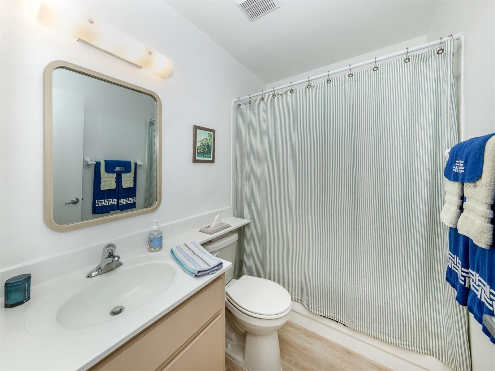 Image 18 of 36 For 401 Curry Street 66