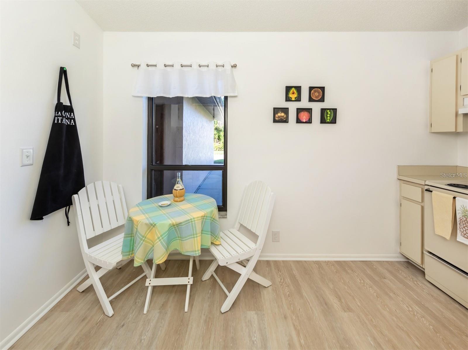 Image 4 of 36 For 401 Curry Street 66