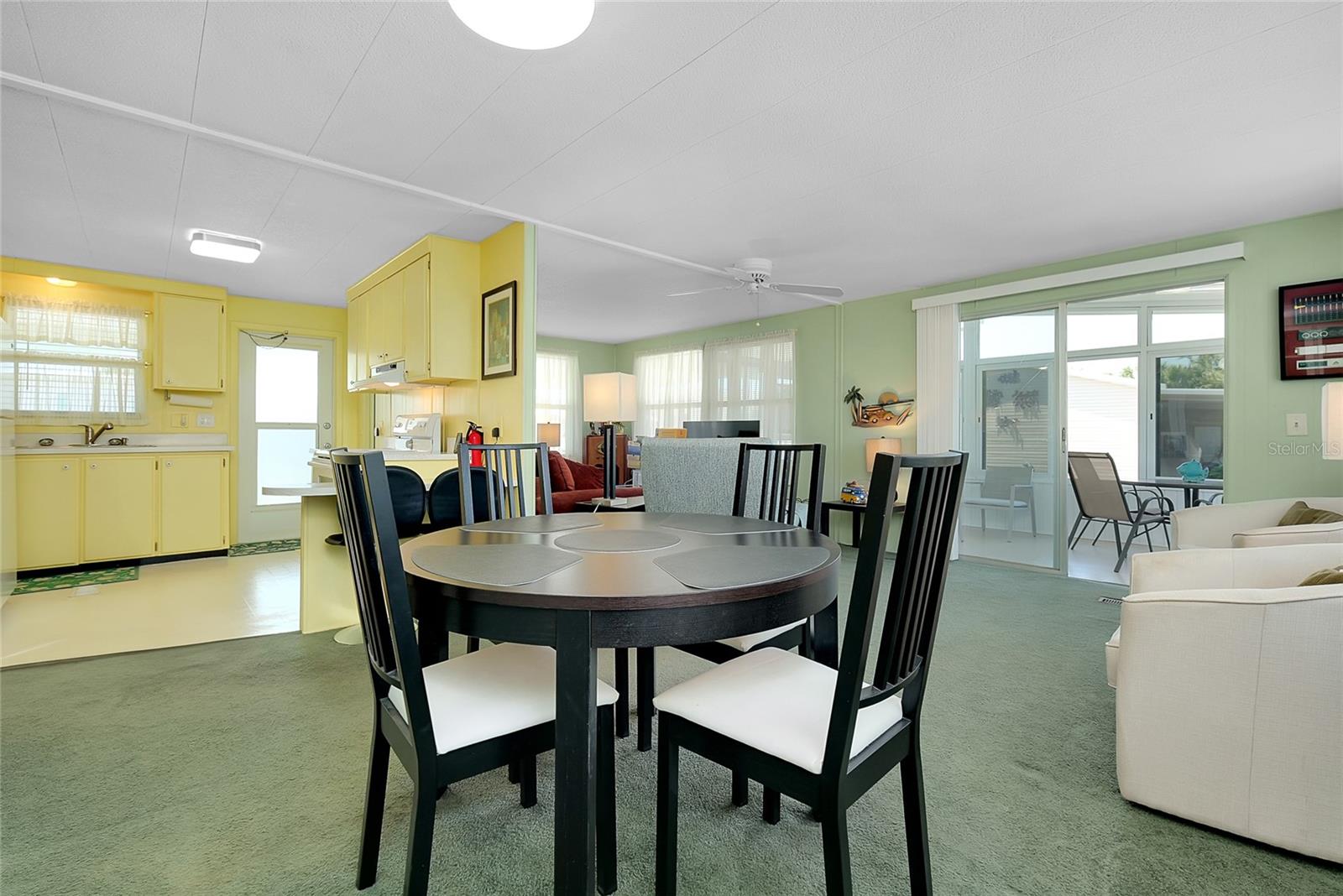 Image 3 of 42 For 304 Roma Road