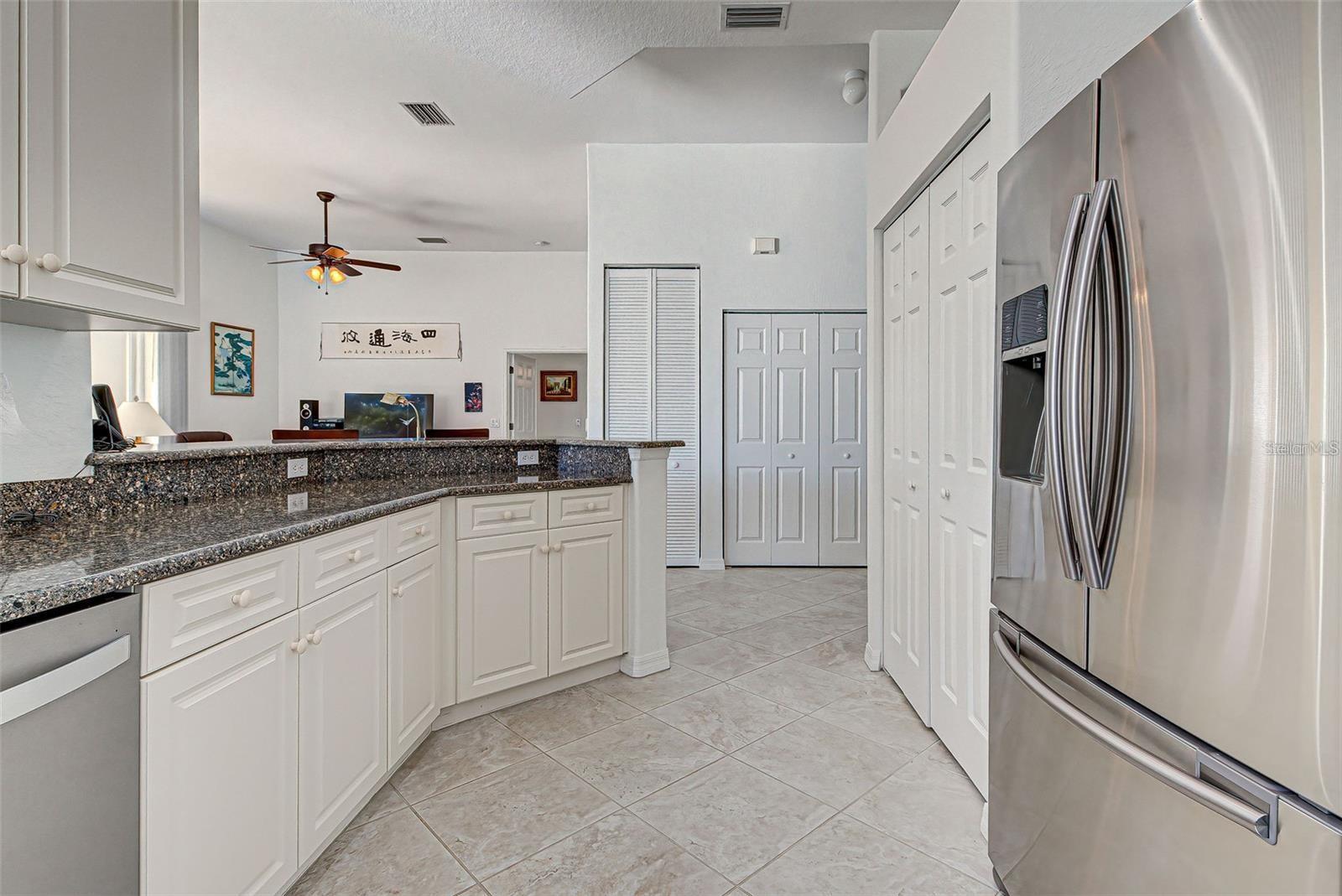 Image 16 of 47 For 212 Triano Circle 212