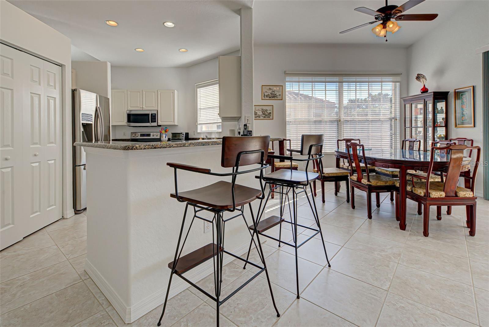 Image 19 of 47 For 212 Triano Circle 212