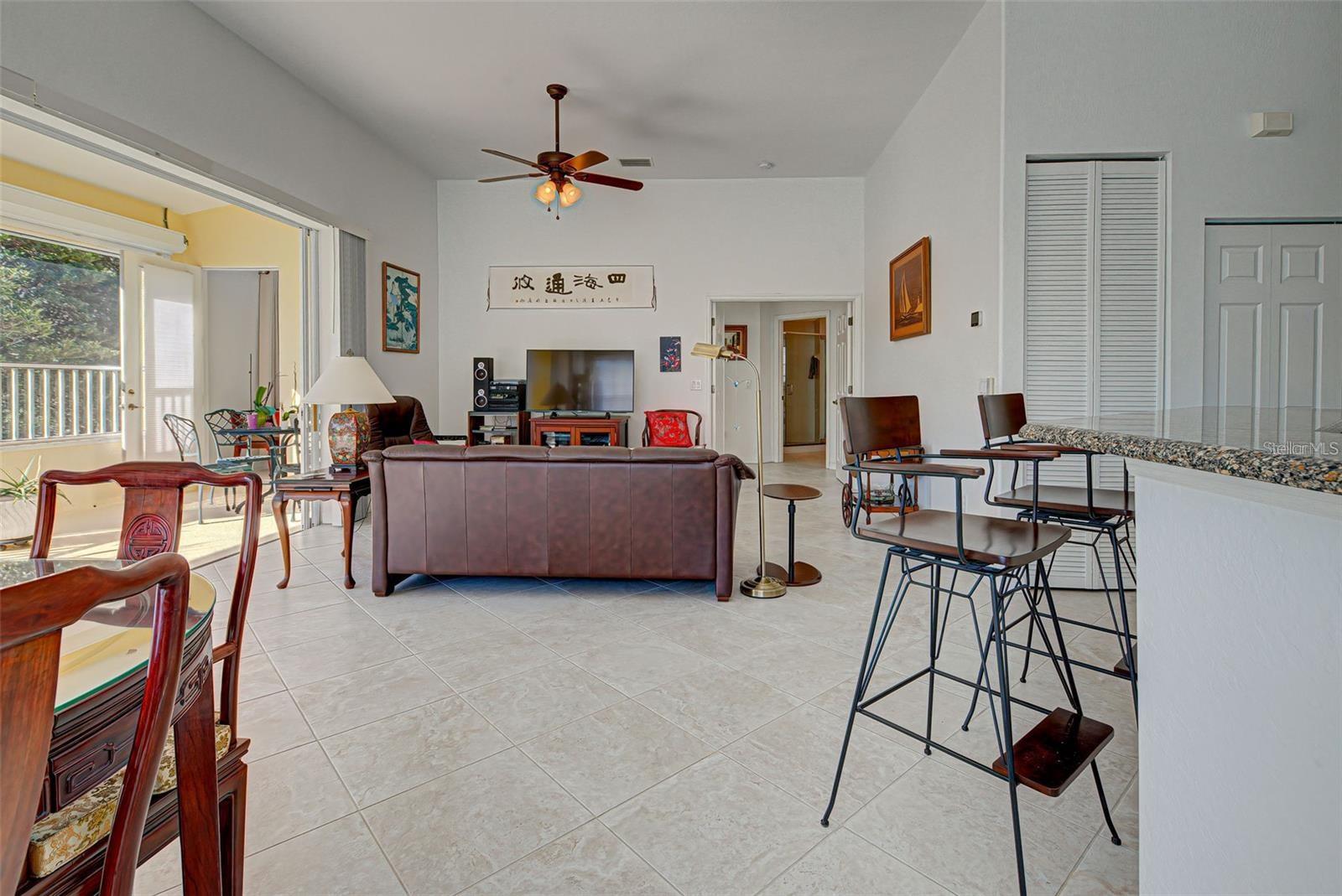 Image 25 of 47 For 212 Triano Circle 212
