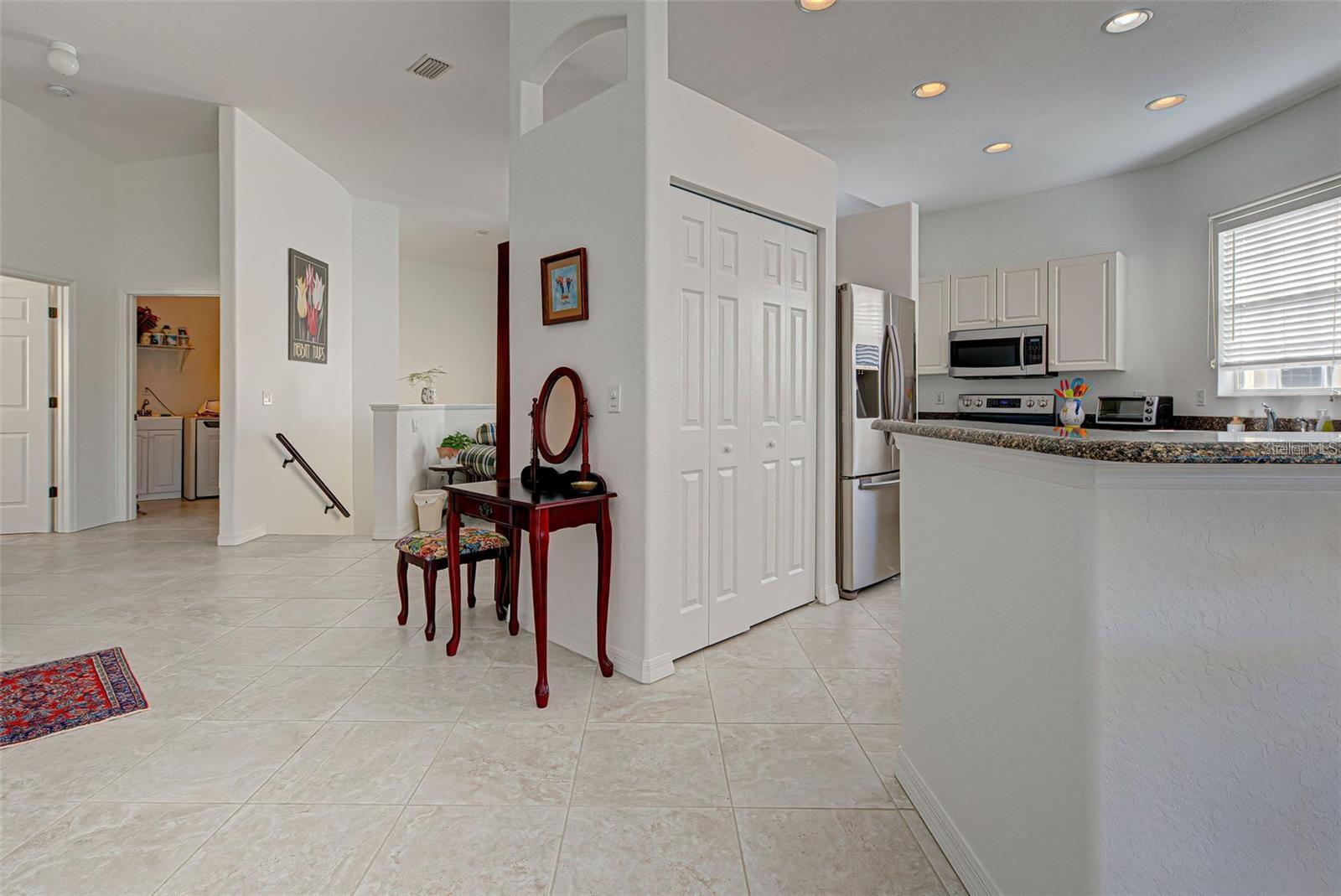 Image 27 of 47 For 212 Triano Circle 212