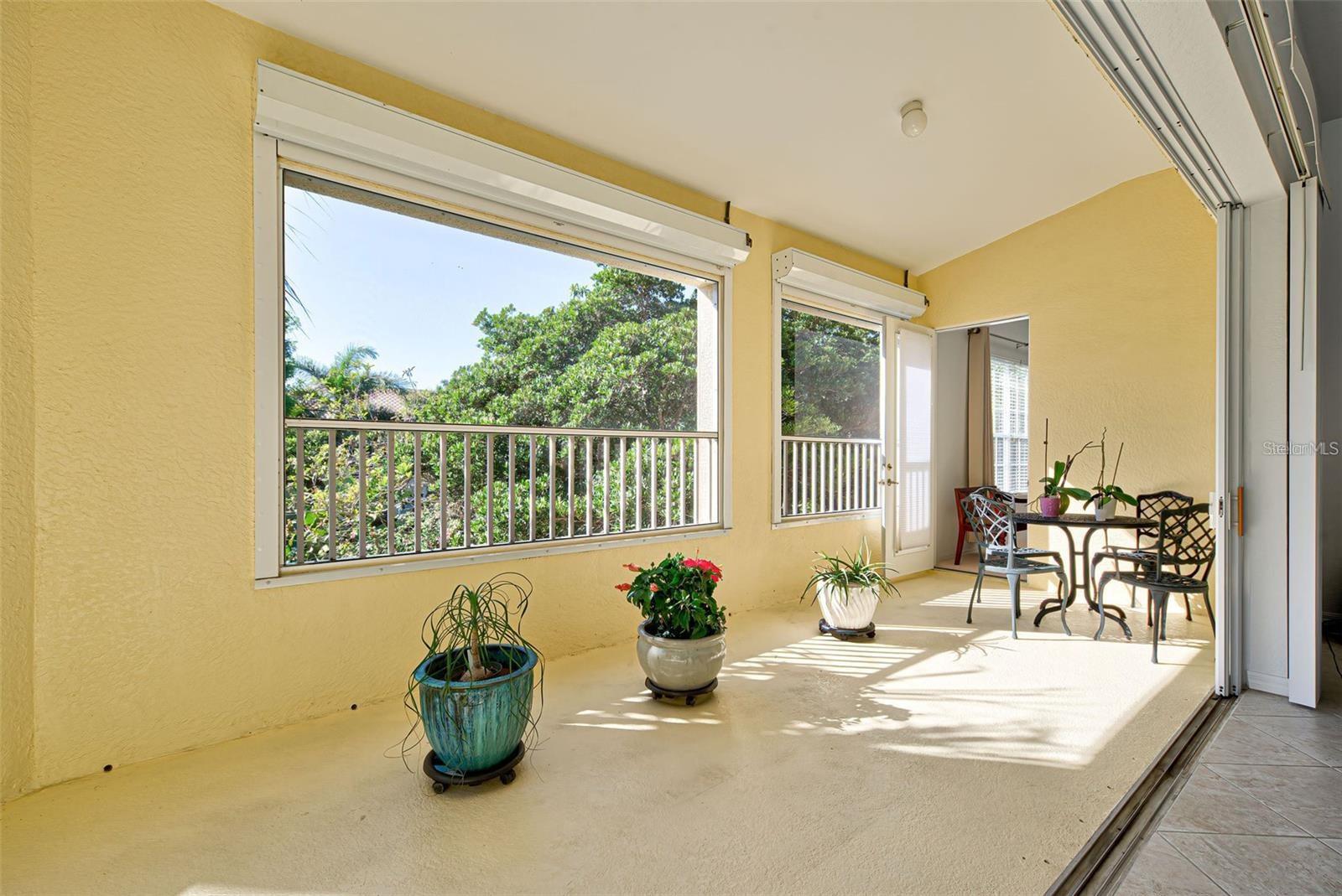 Image 29 of 47 For 212 Triano Circle 212