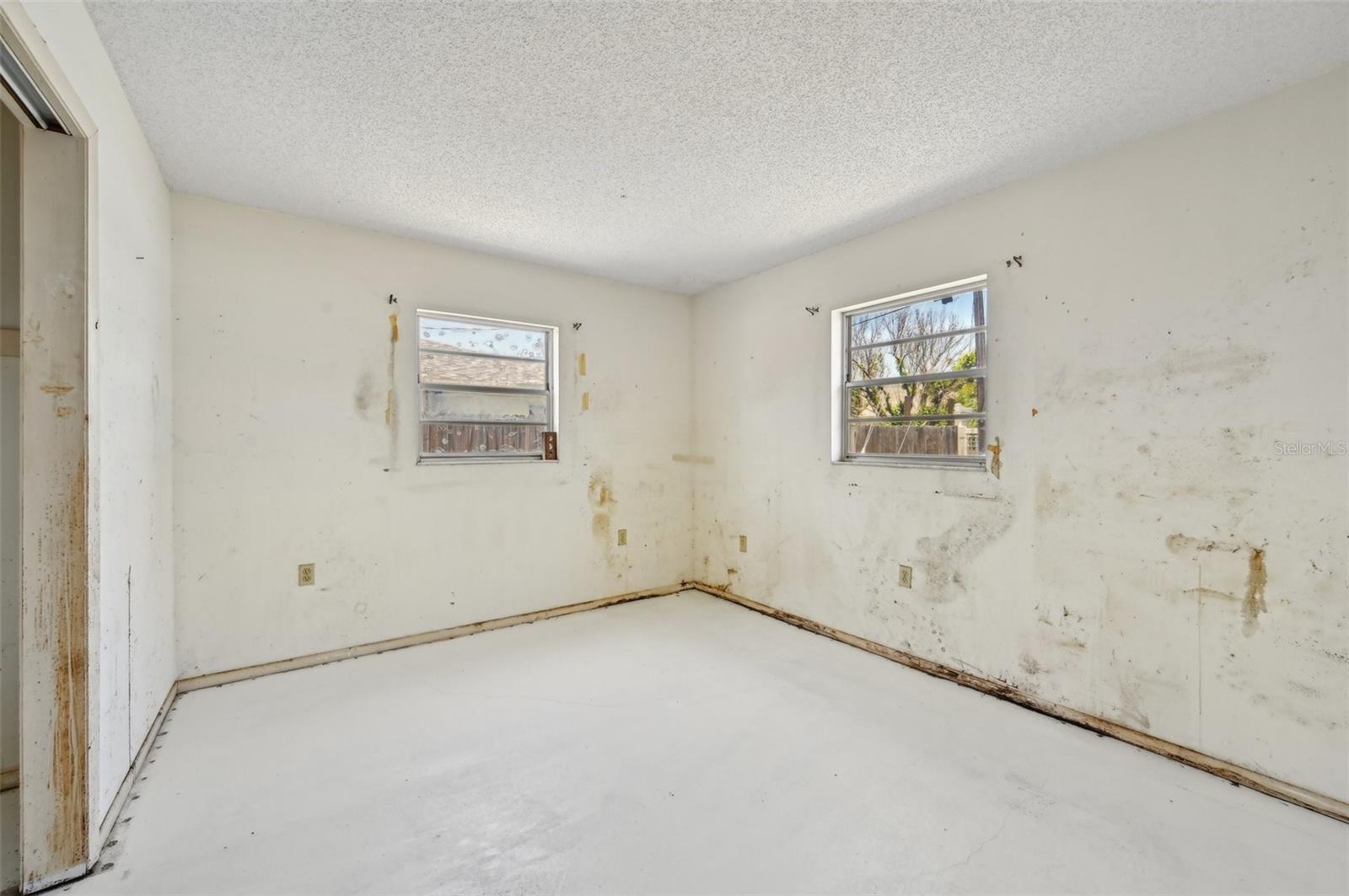 Image 17 of 27 For 1316 Ridgewood Avenue