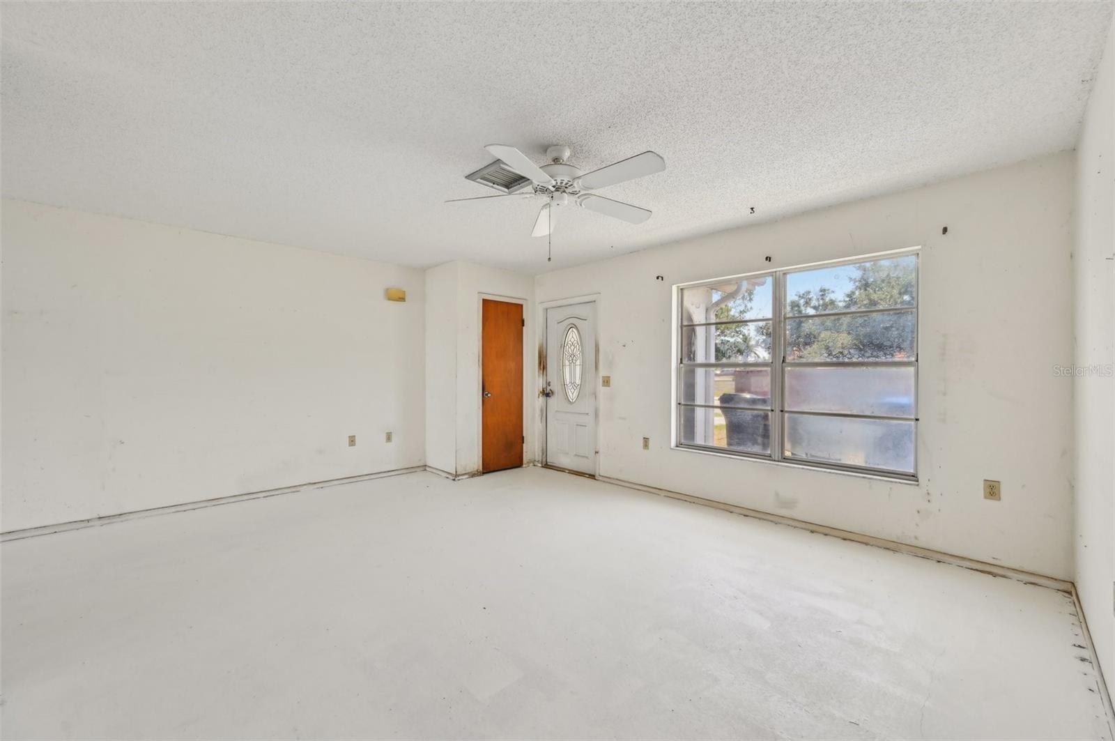 Image 5 of 27 For 1316 Ridgewood Avenue