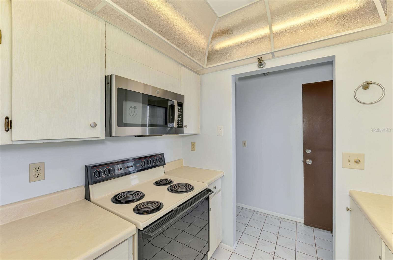 Image 22 of 45 For 232 Saint Augustine Avenue 505