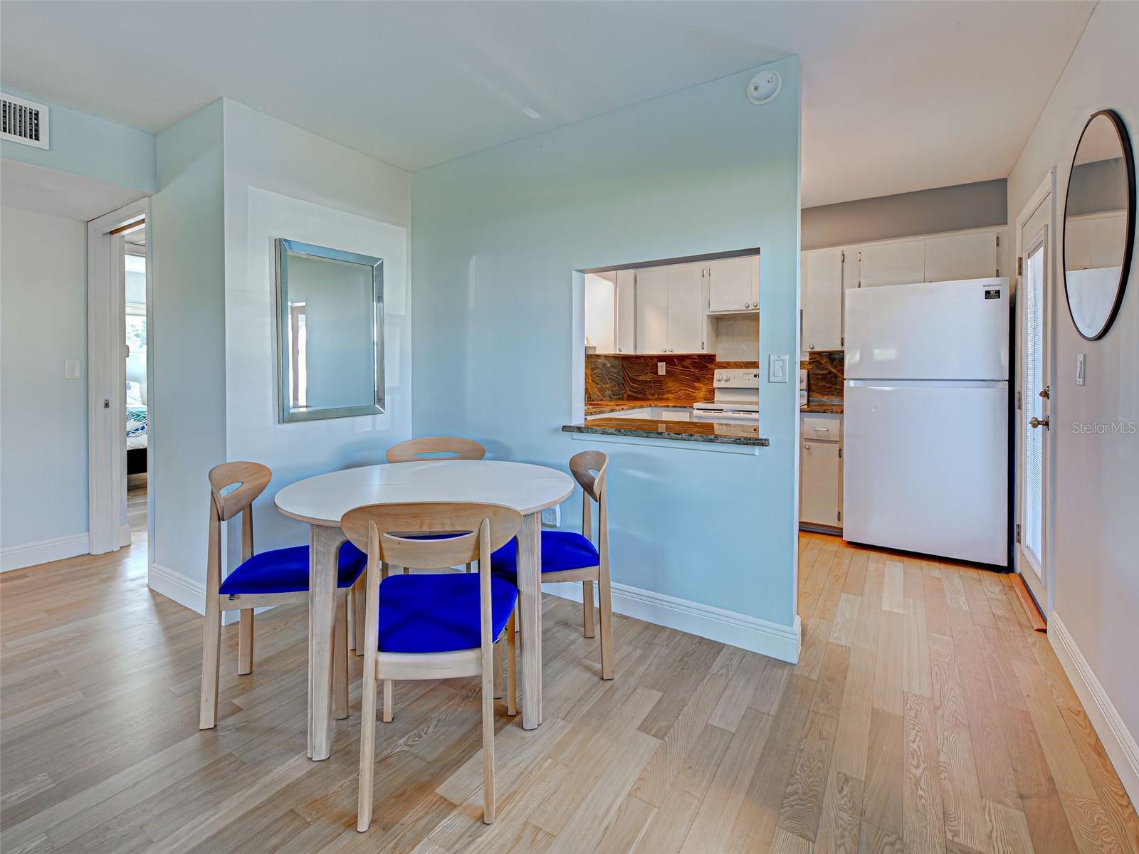 Image 26 of 55 For 701 Barcelona Avenue 101