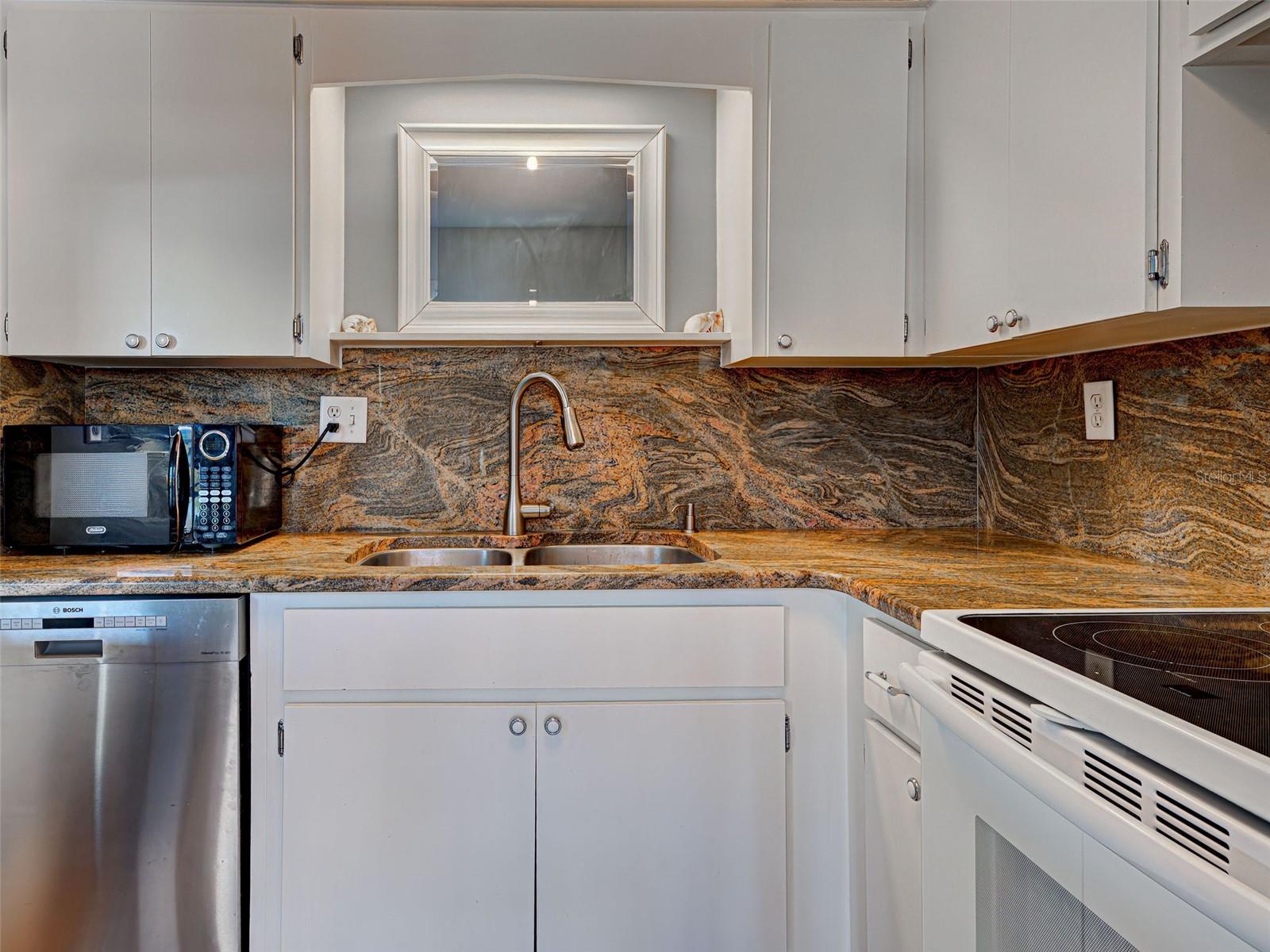 Image 31 of 55 For 701 Barcelona Avenue 101