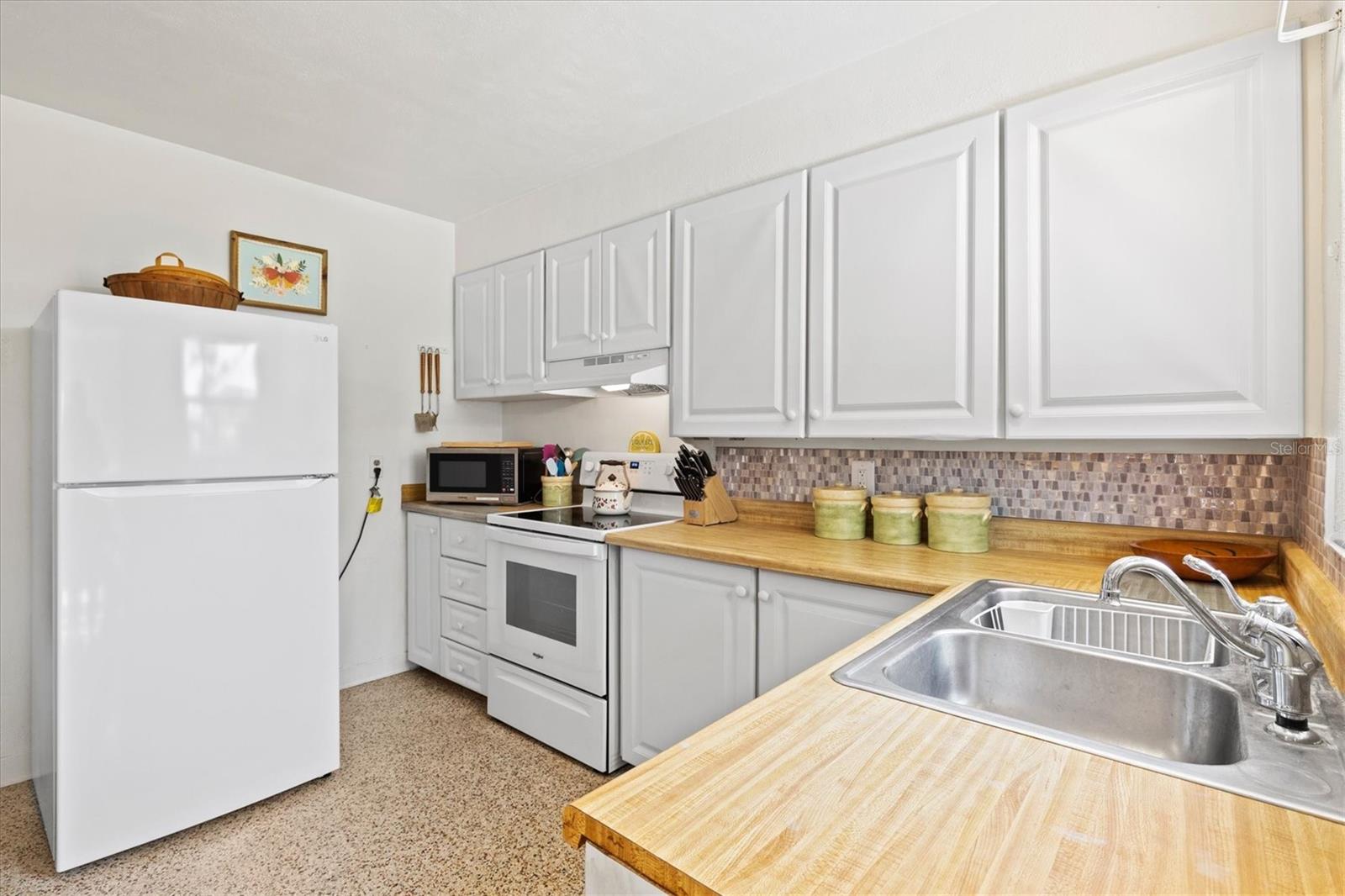 Image 15 of 68 For 301 Gulf Drive