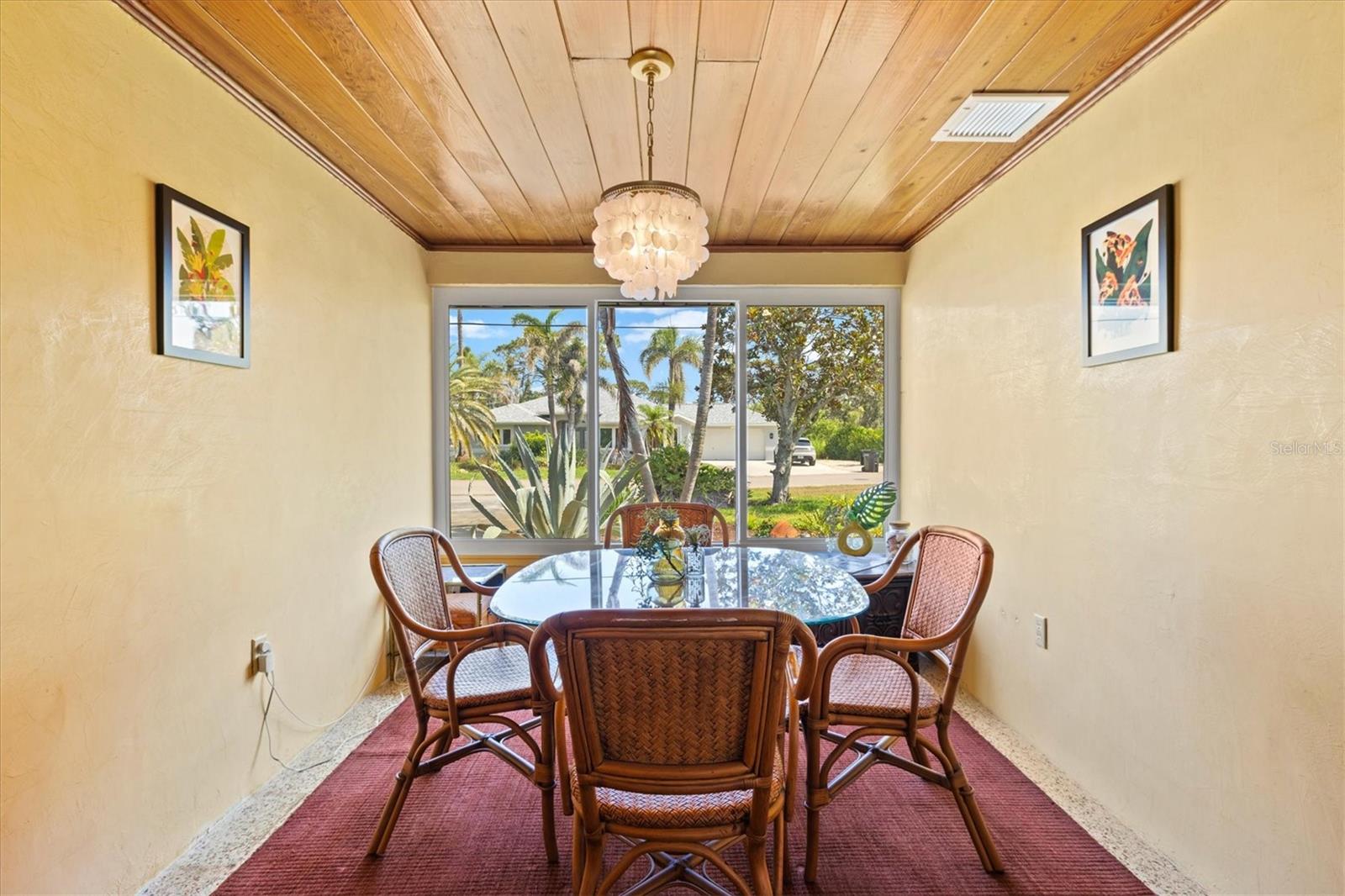 Image 21 of 68 For 301 Gulf Drive