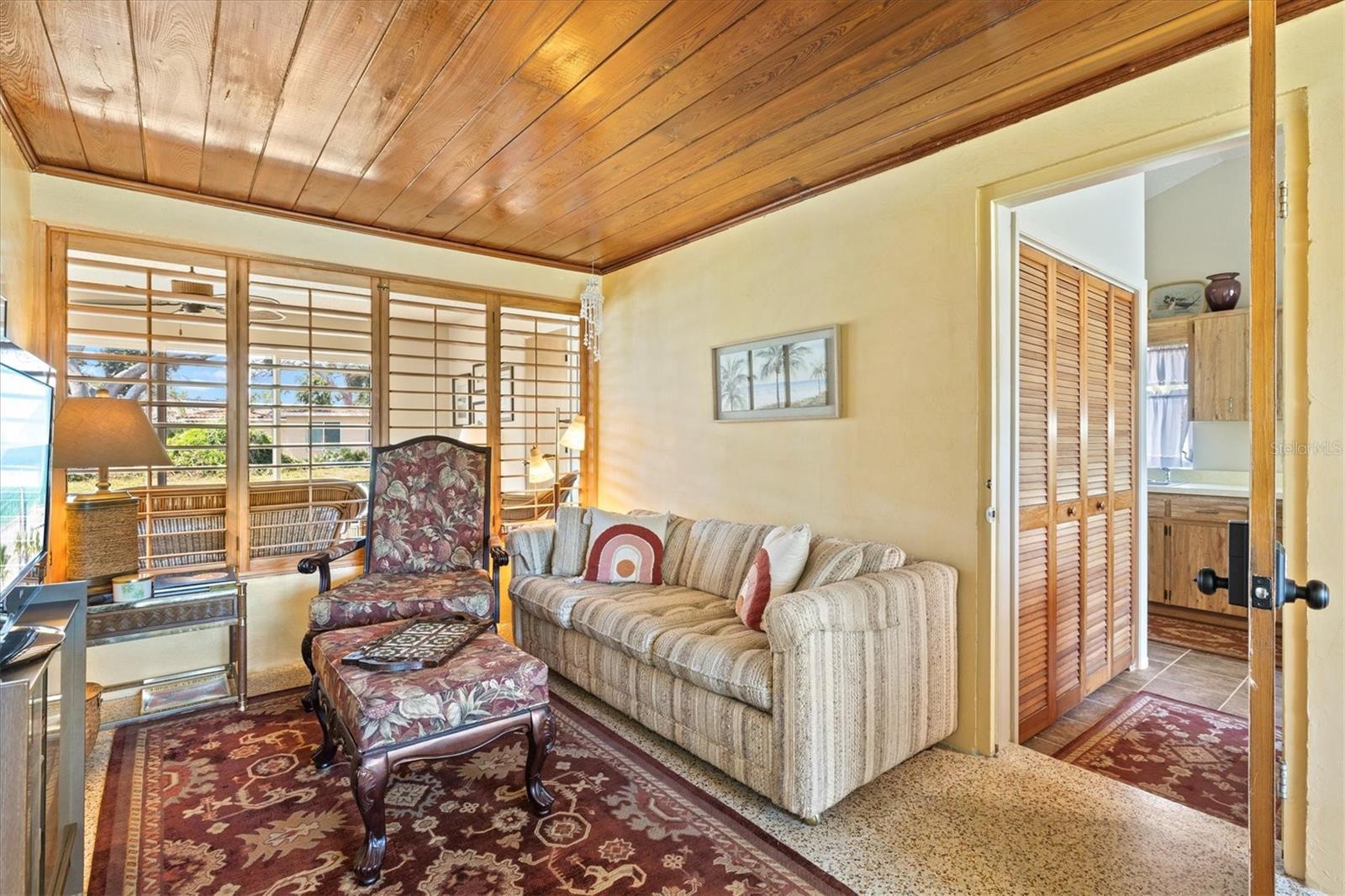 Image 23 of 68 For 301 Gulf Drive