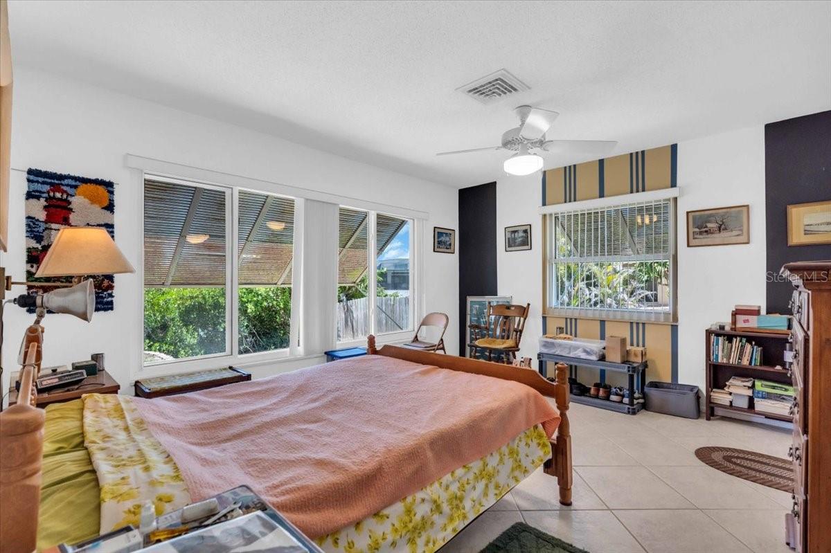Image 13 of 39 For 2618 Titania Road