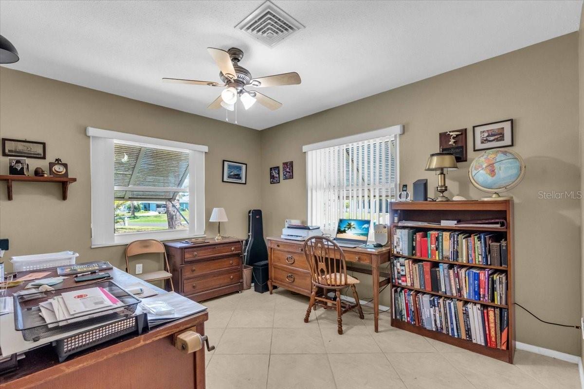 Image 17 of 39 For 2618 Titania Road