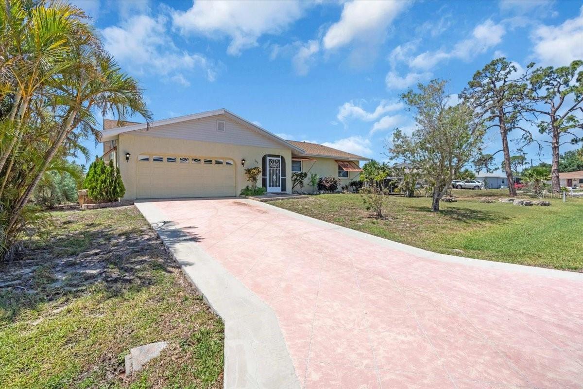 Image 2 of 39 For 2618 Titania Road