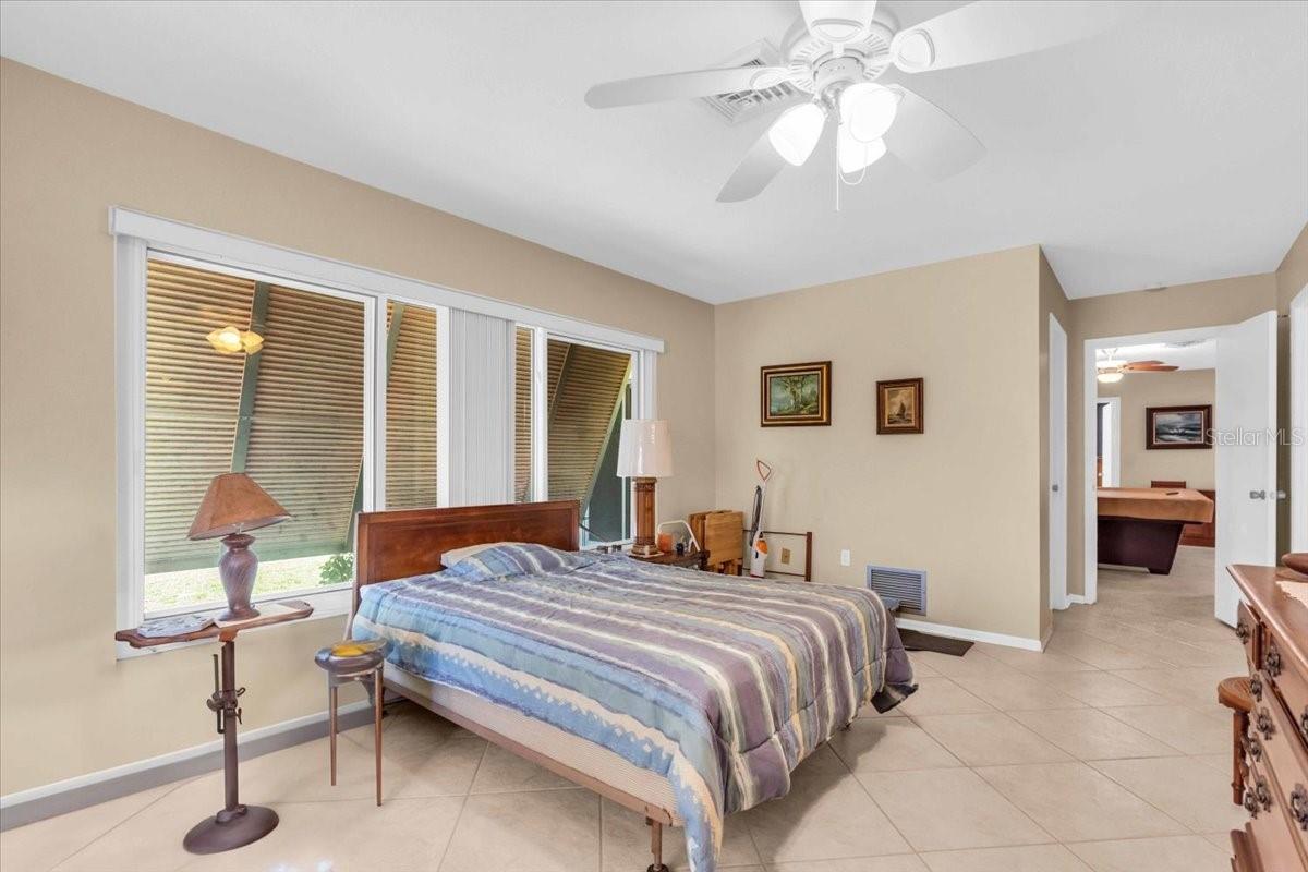 Image 22 of 39 For 2618 Titania Road