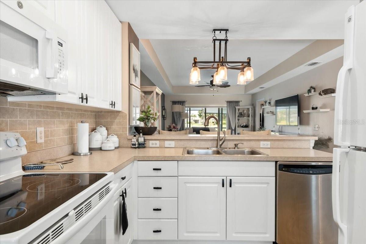 Image 12 of 47 For 5739 Sabal Trace Drive 102