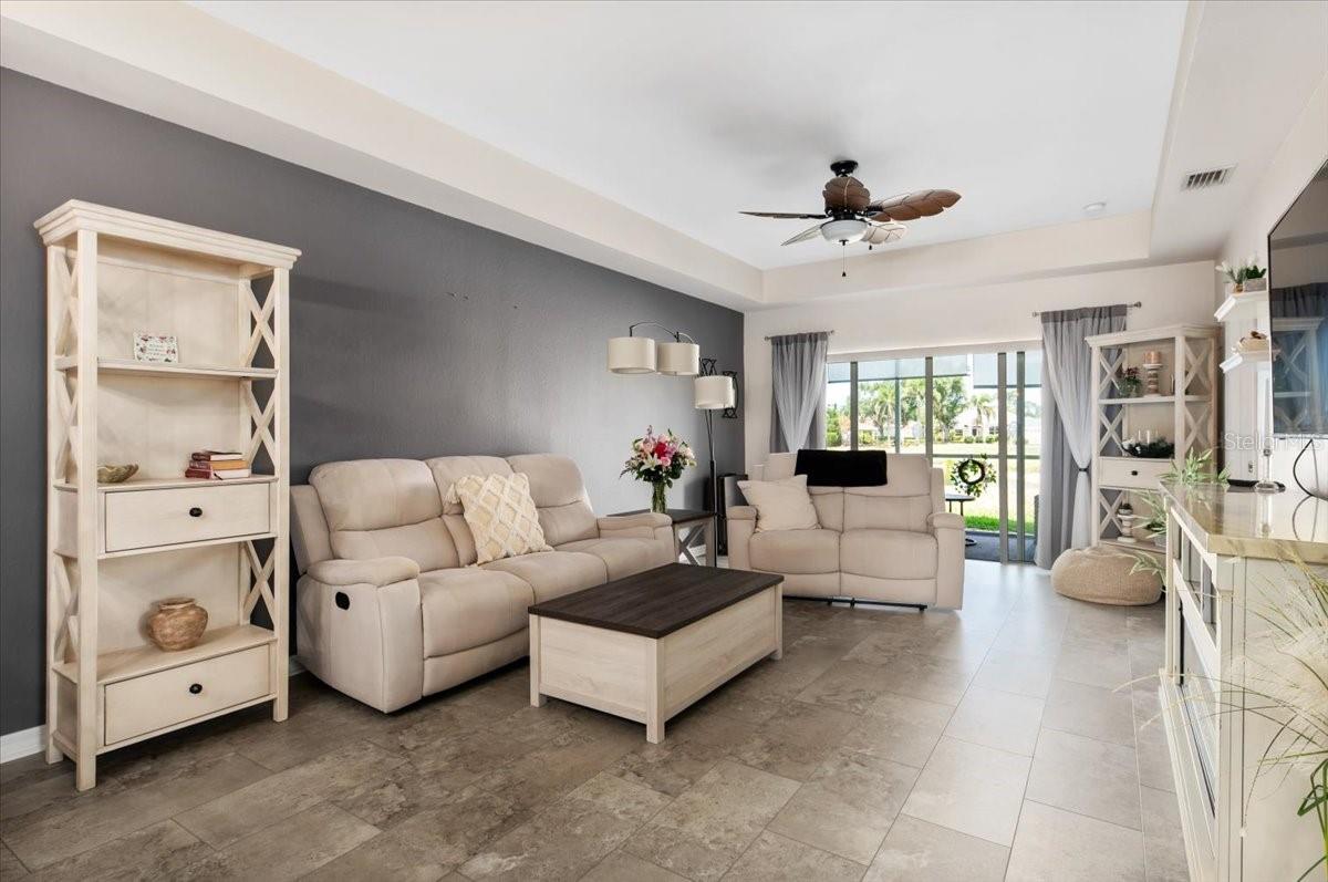 Image 18 of 47 For 5739 Sabal Trace Drive 102