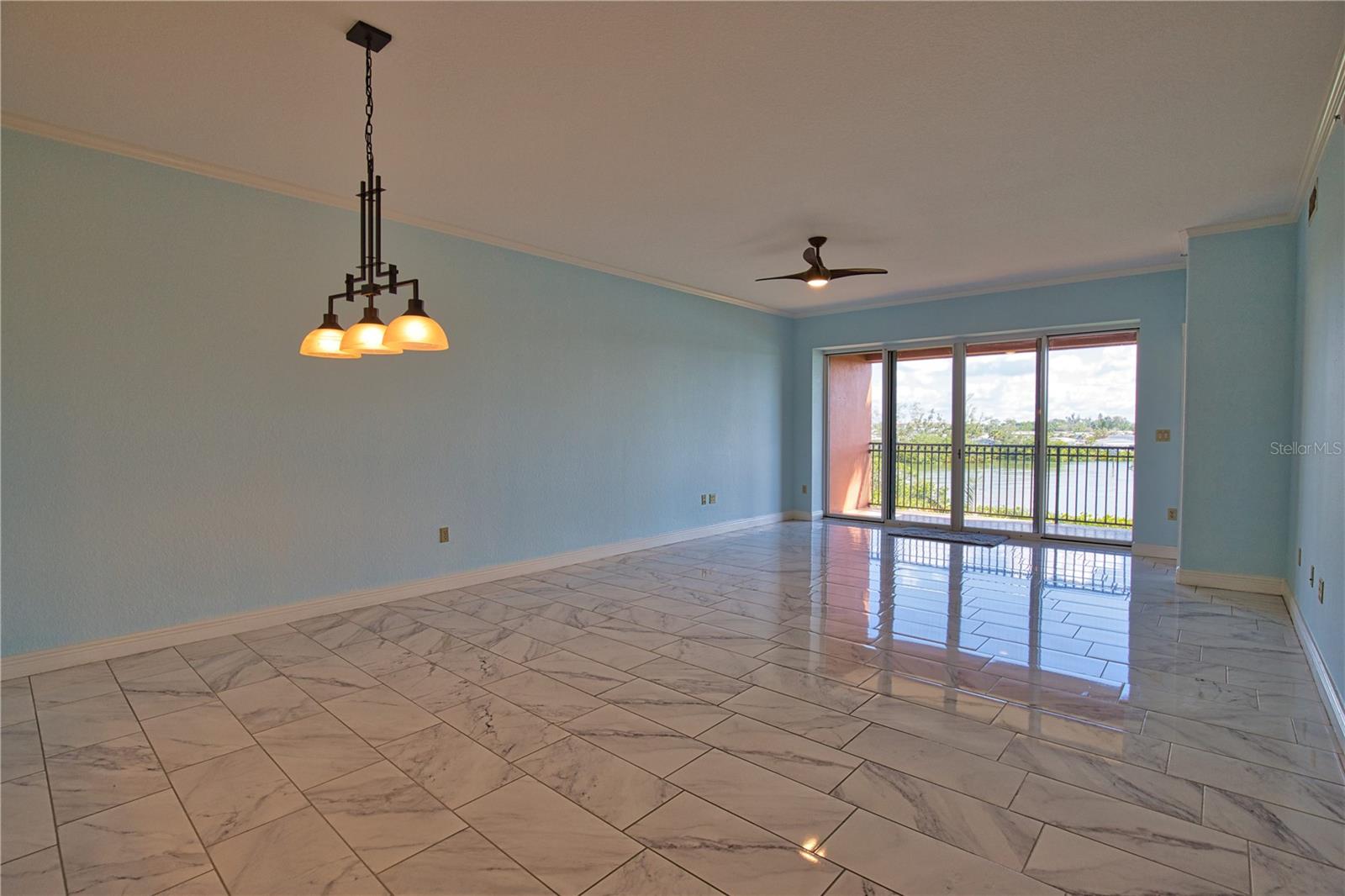 Image 12 of 39 For 147 Tampa Avenue E 202