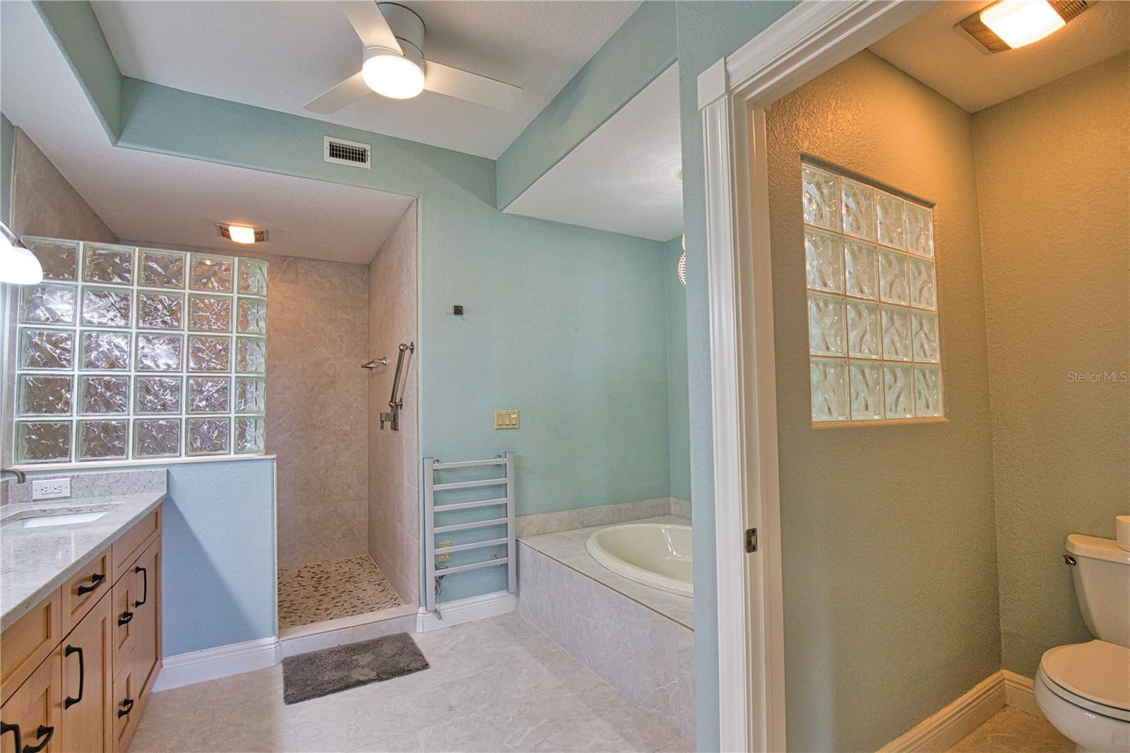 Image 24 of 39 For 147 Tampa Avenue E 202