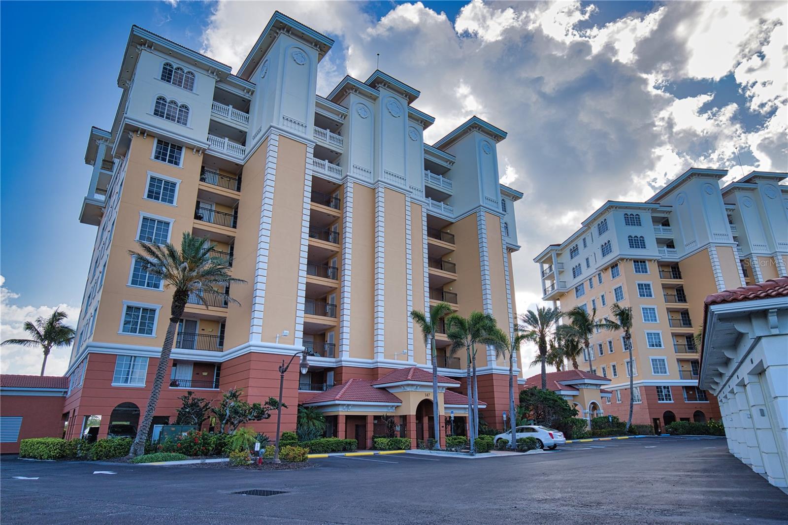 Image 3 of 39 For 147 Tampa Avenue E 202