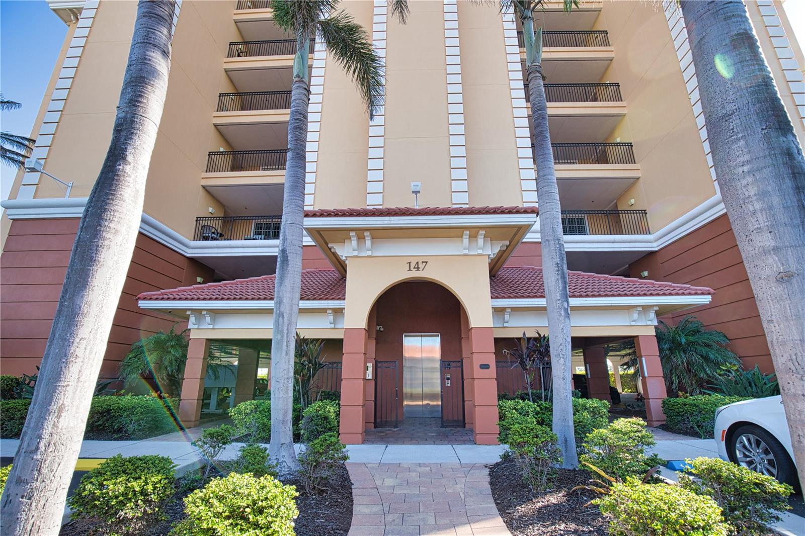 Image 4 of 39 For 147 Tampa Avenue E 202