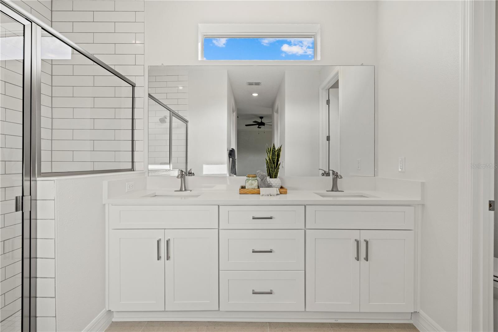 Image 21 of 33 For 4390 Asteria Terrace