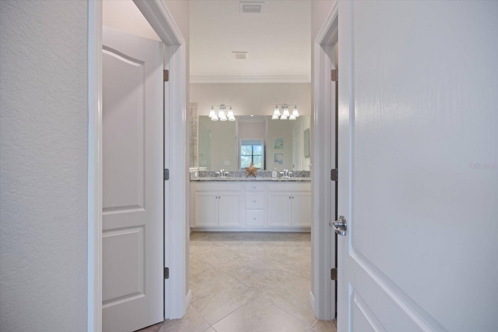 Image 28 of 65 For 10209 Fiddlewood Drive