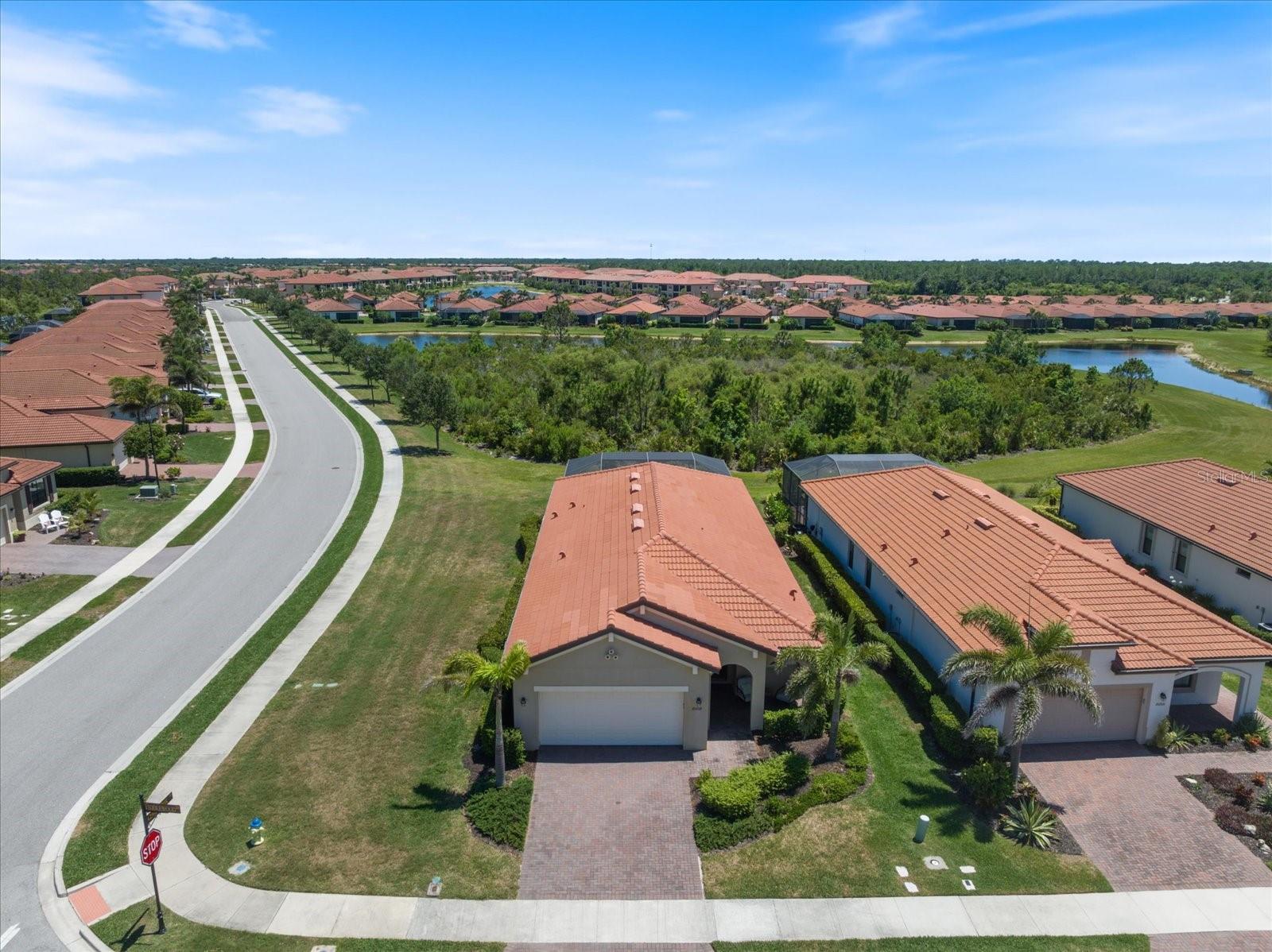 Image 35 of 65 For 10209 Fiddlewood Drive