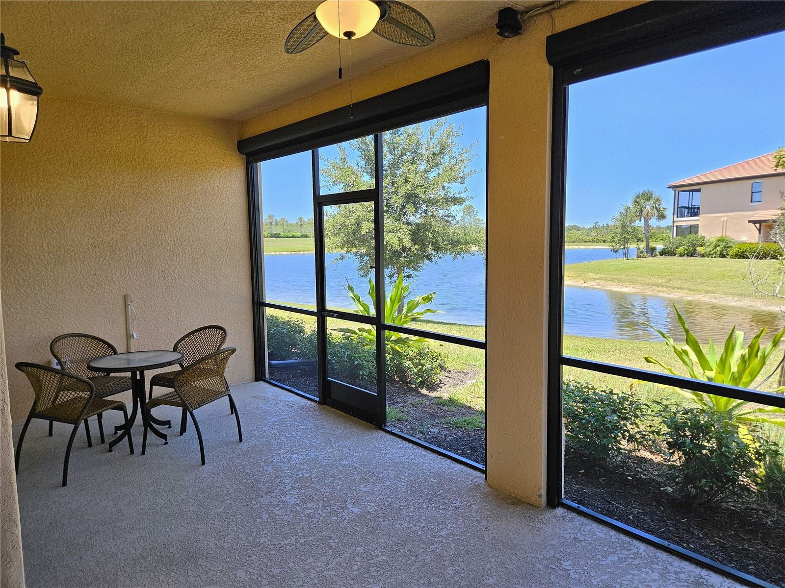 Image 20 of 54 For 10042 Crooked Creek Drive 103