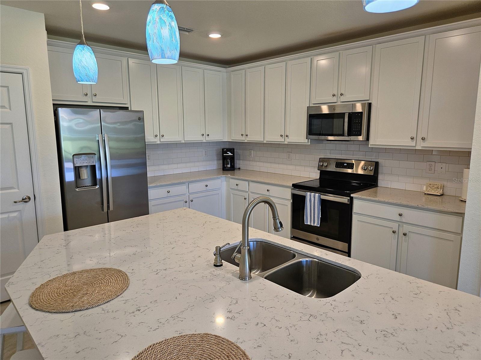 Image 9 of 54 For 10042 Crooked Creek Drive 103