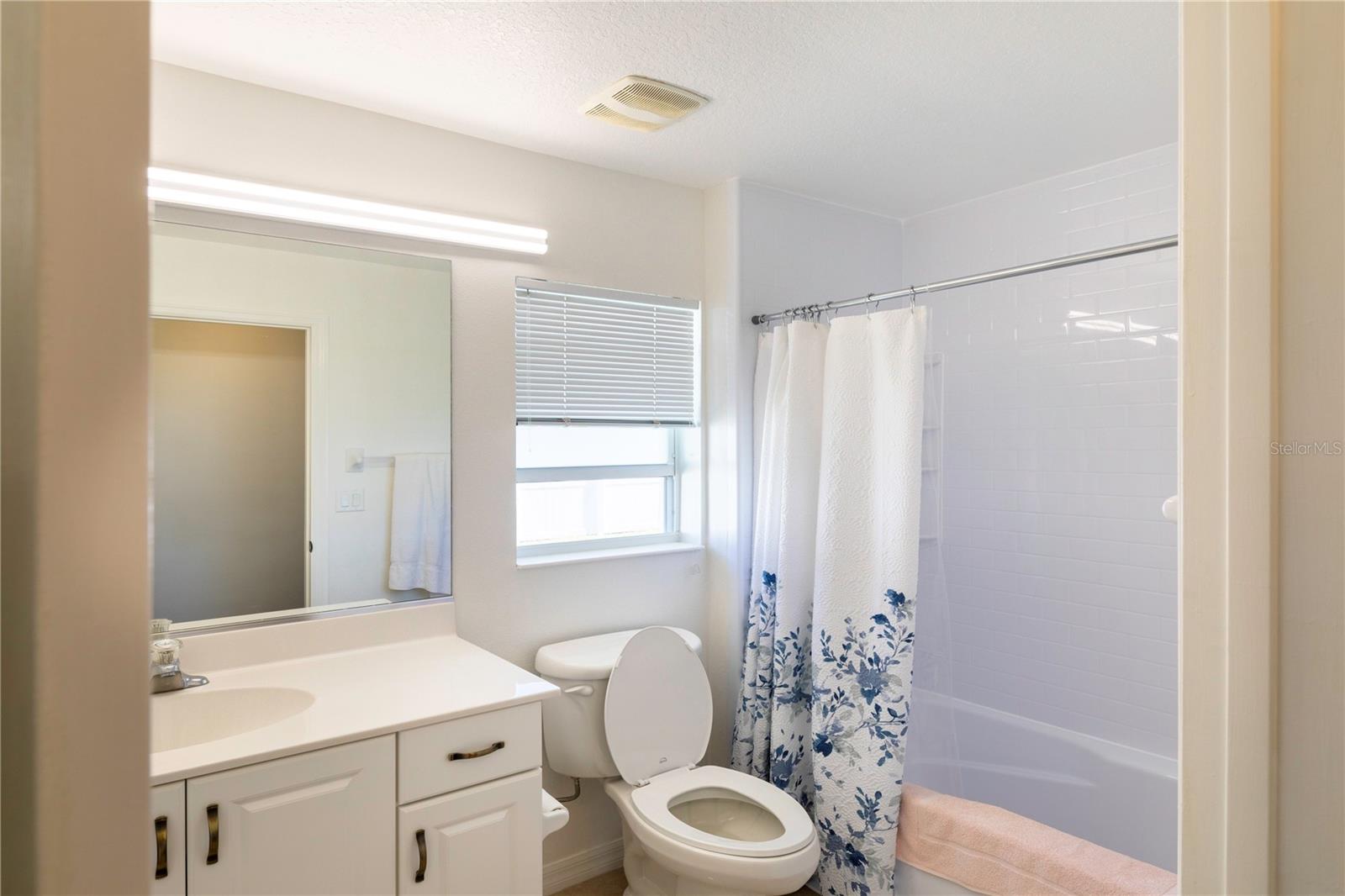 Image 18 of 28 For 1107 Mangrove Road