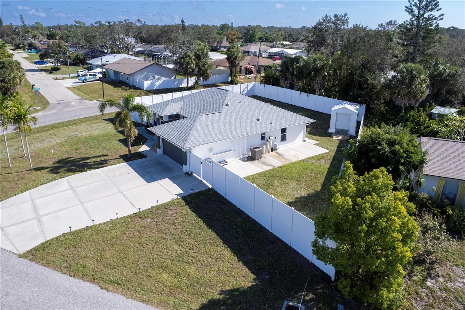 Image 21 of 28 For 1107 Mangrove Road