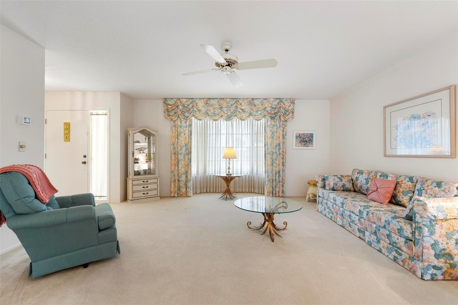 Image 8 of 38 For 465 Laurencin Drive