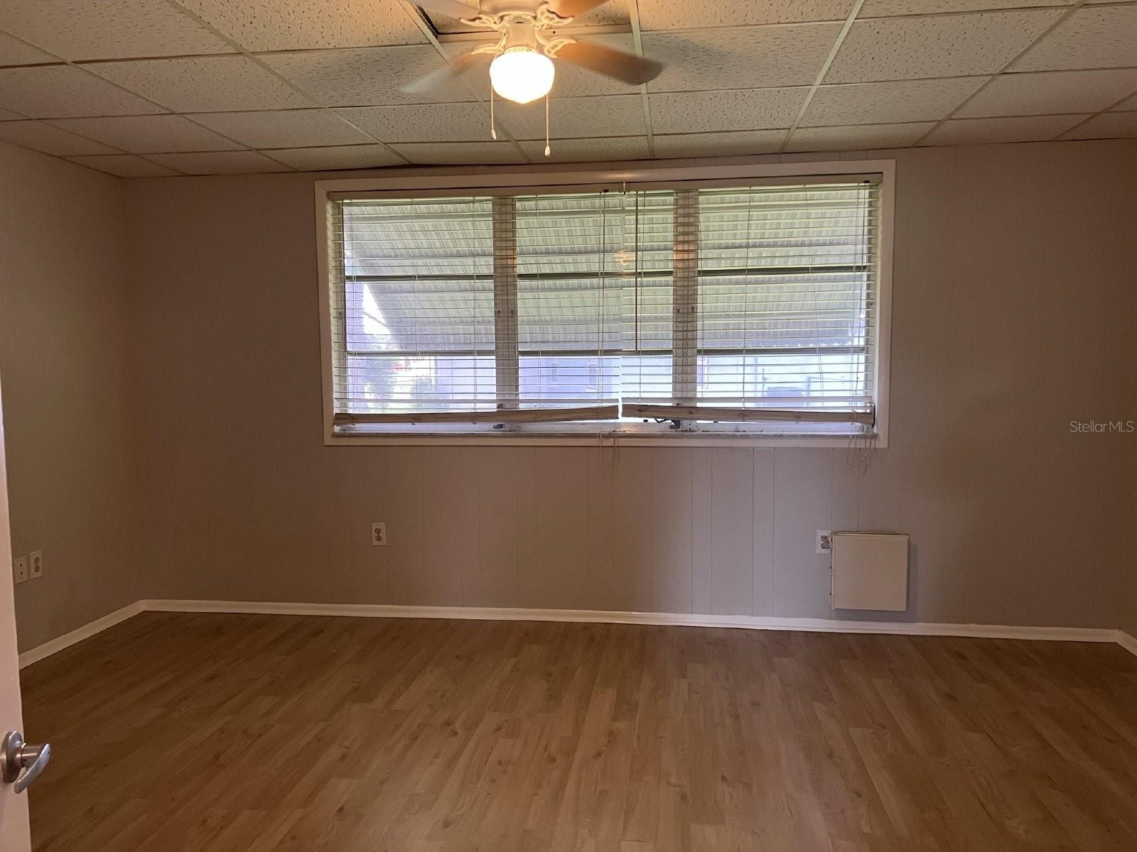 Image 10 of 14 For 7903 Hyde Park Avenue
