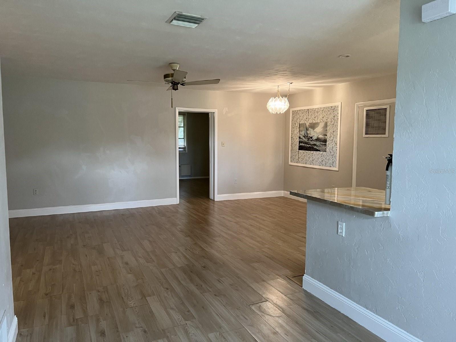 Image 3 of 14 For 7903 Hyde Park Avenue