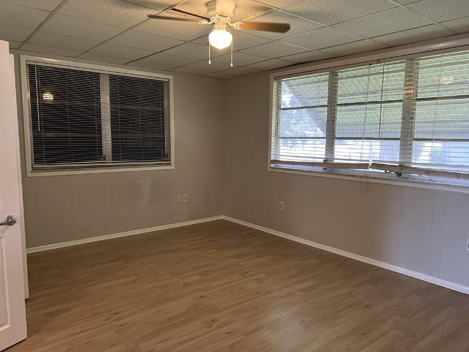 Image 8 of 14 For 7903 Hyde Park Avenue