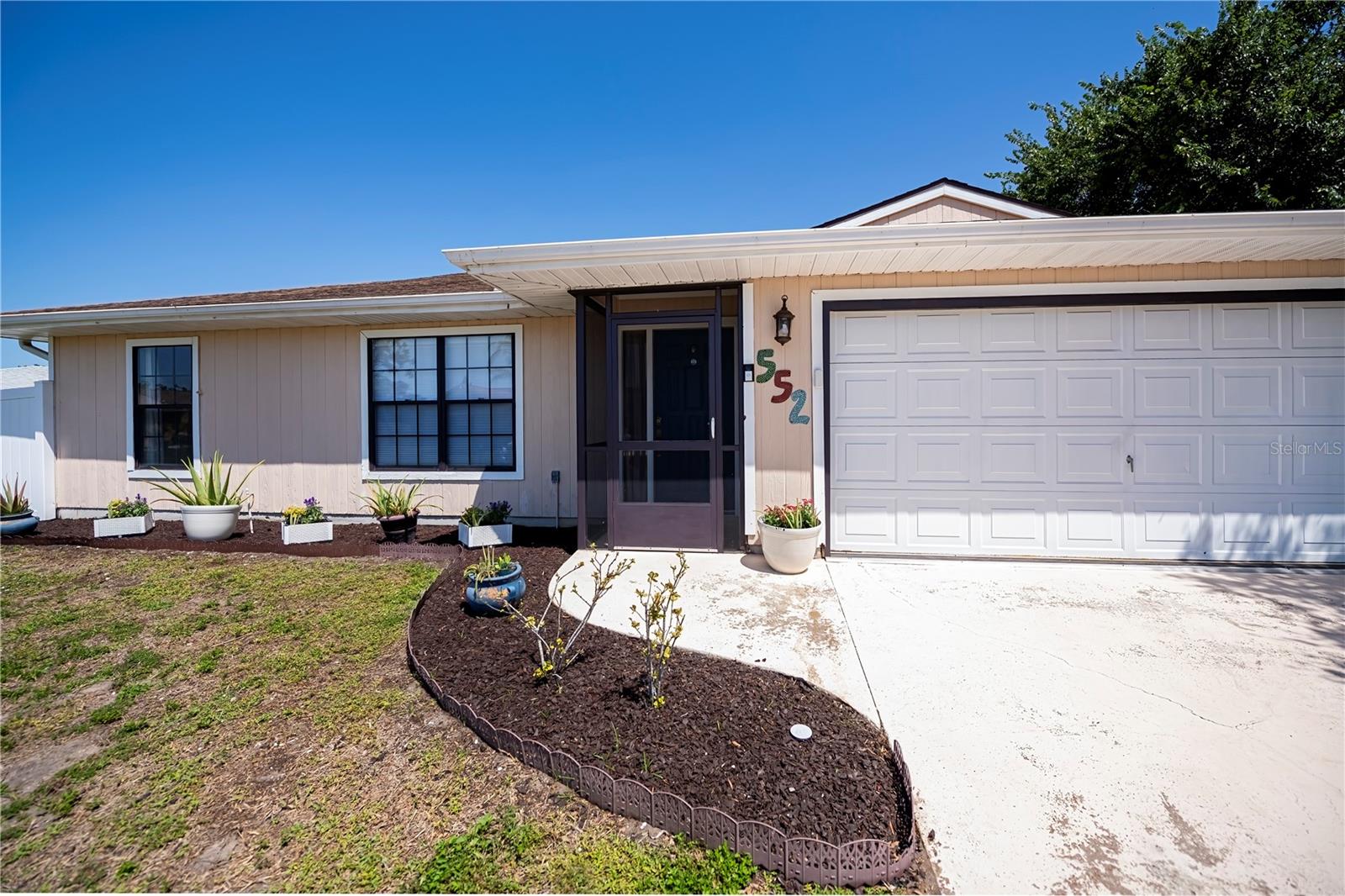 Details for 552 Bellaire Drive, VENICE, FL 34293