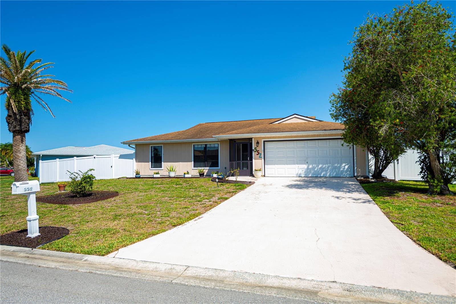 Image 2 of 80 For 552 Bellaire Drive