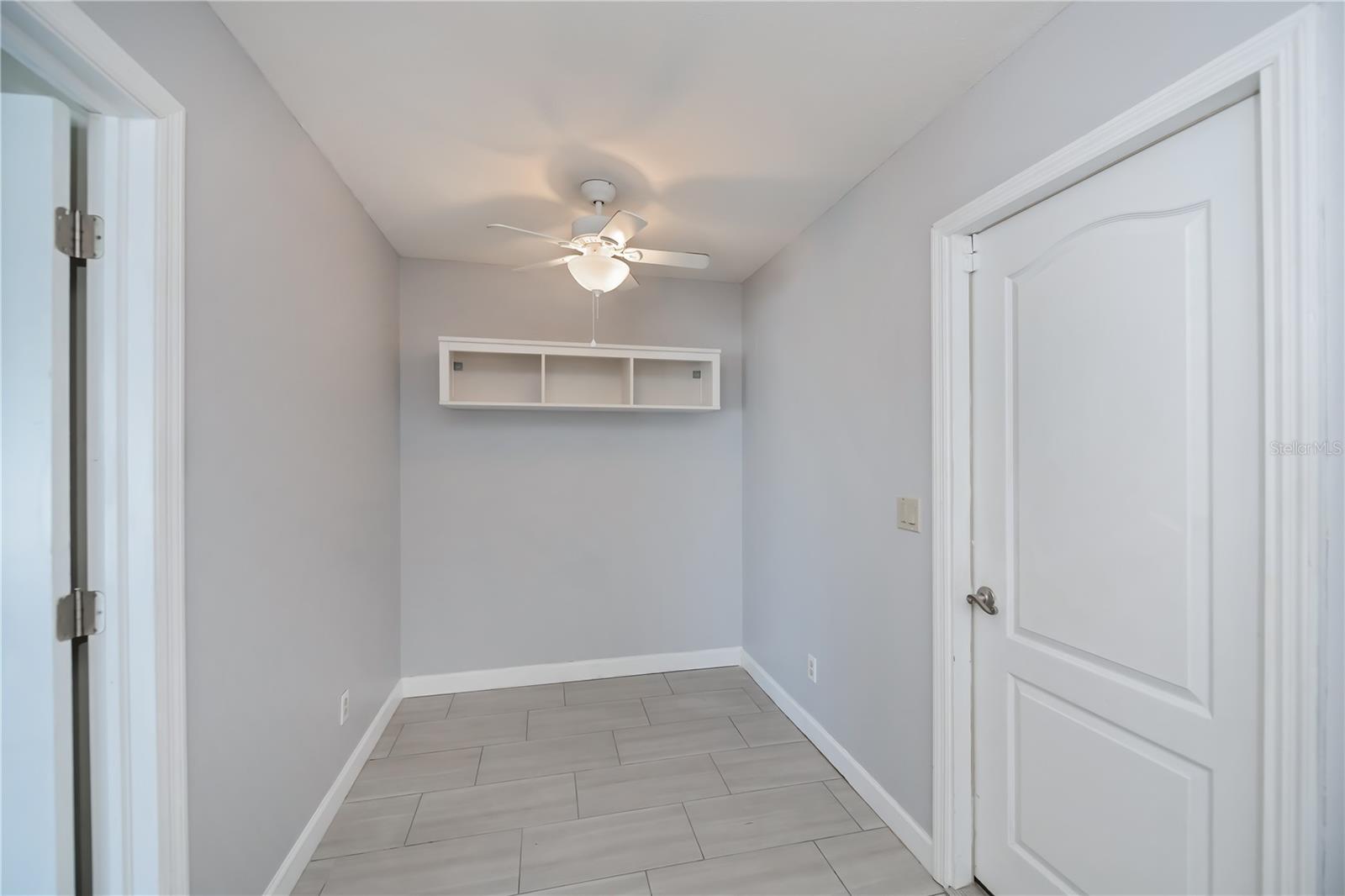 Image 21 of 80 For 552 Bellaire Drive