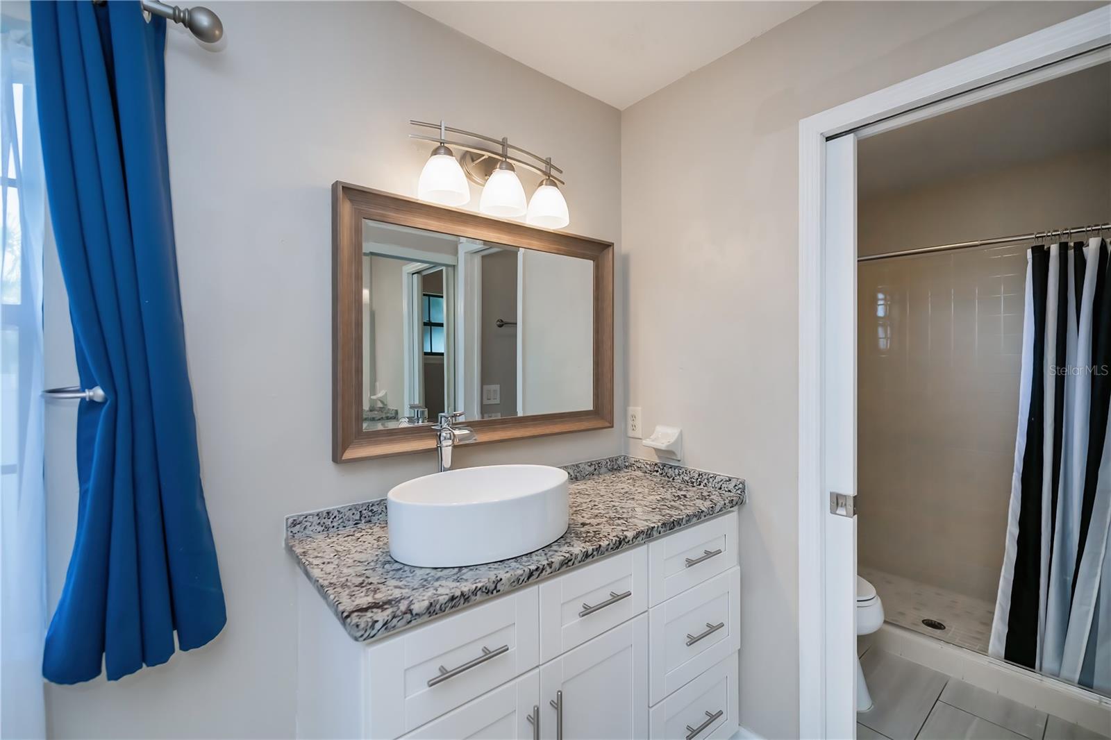 Image 42 of 80 For 552 Bellaire Drive