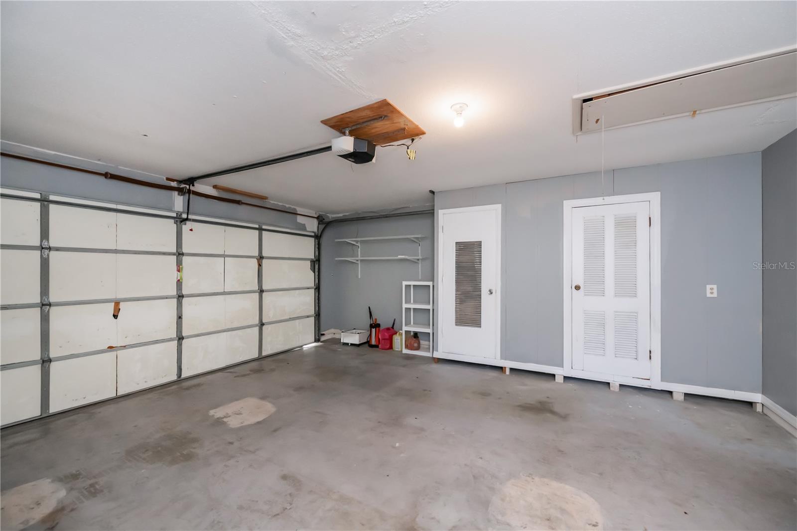 Image 48 of 80 For 552 Bellaire Drive