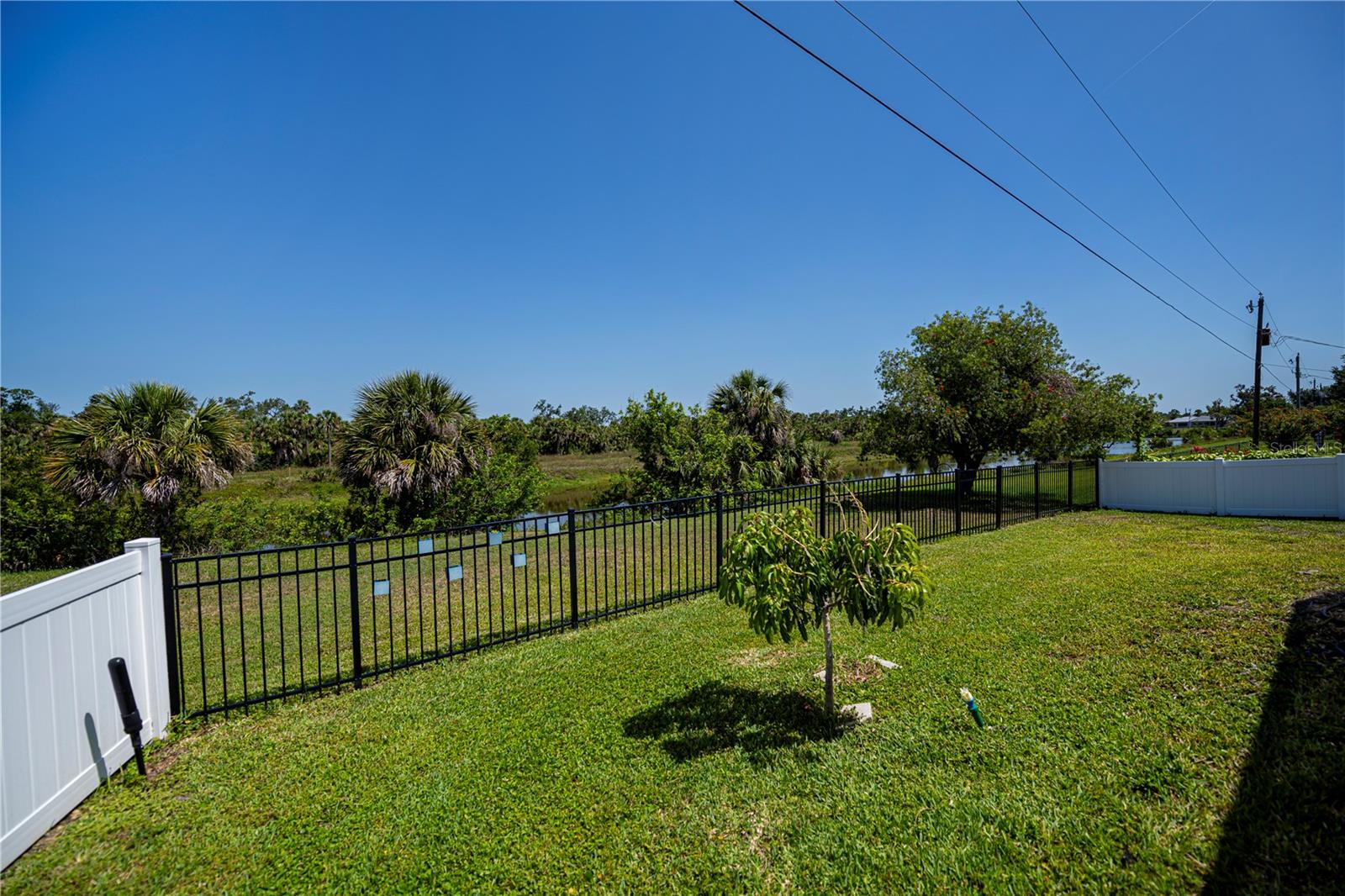 Image 49 of 80 For 552 Bellaire Drive
