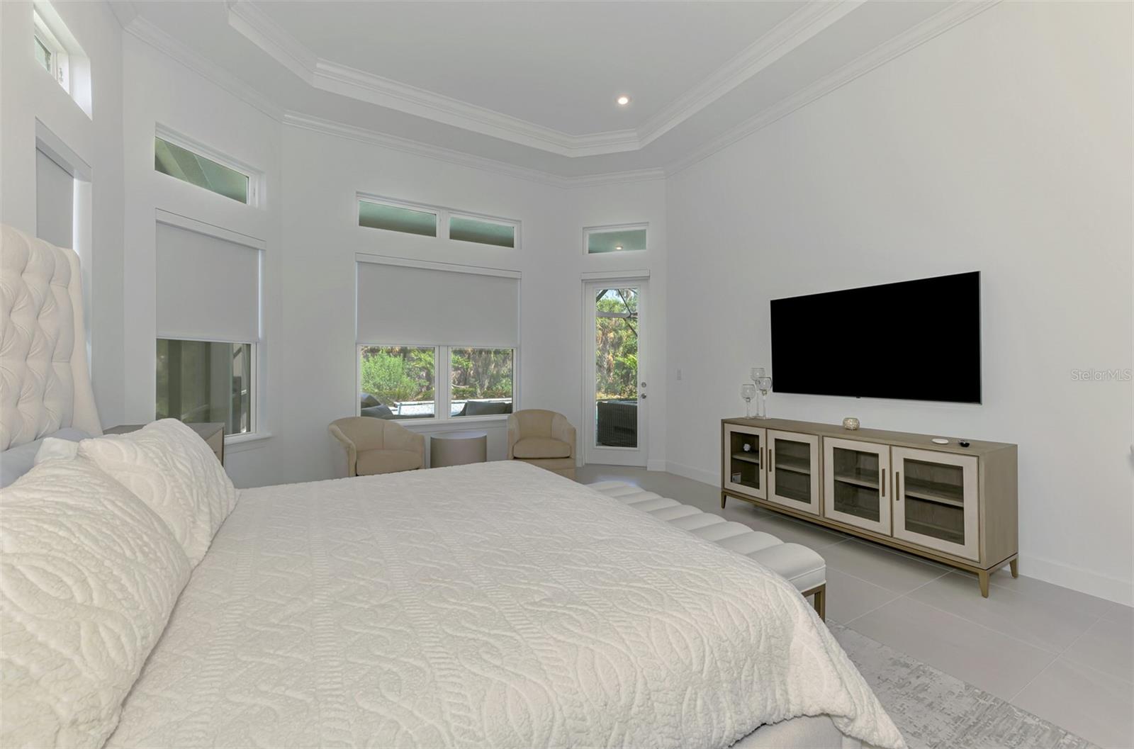 Image 37 of 78 For 9048 Luna Lane