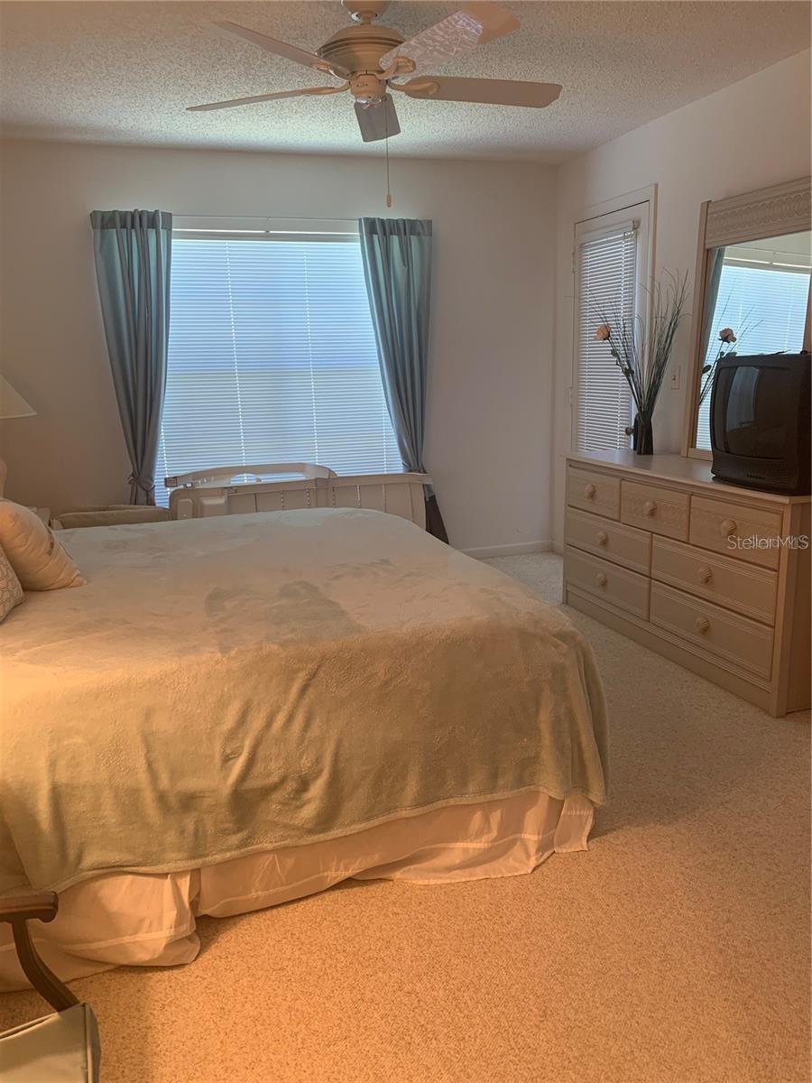 Image 15 of 22 For 841 Wexford Boulevard 841